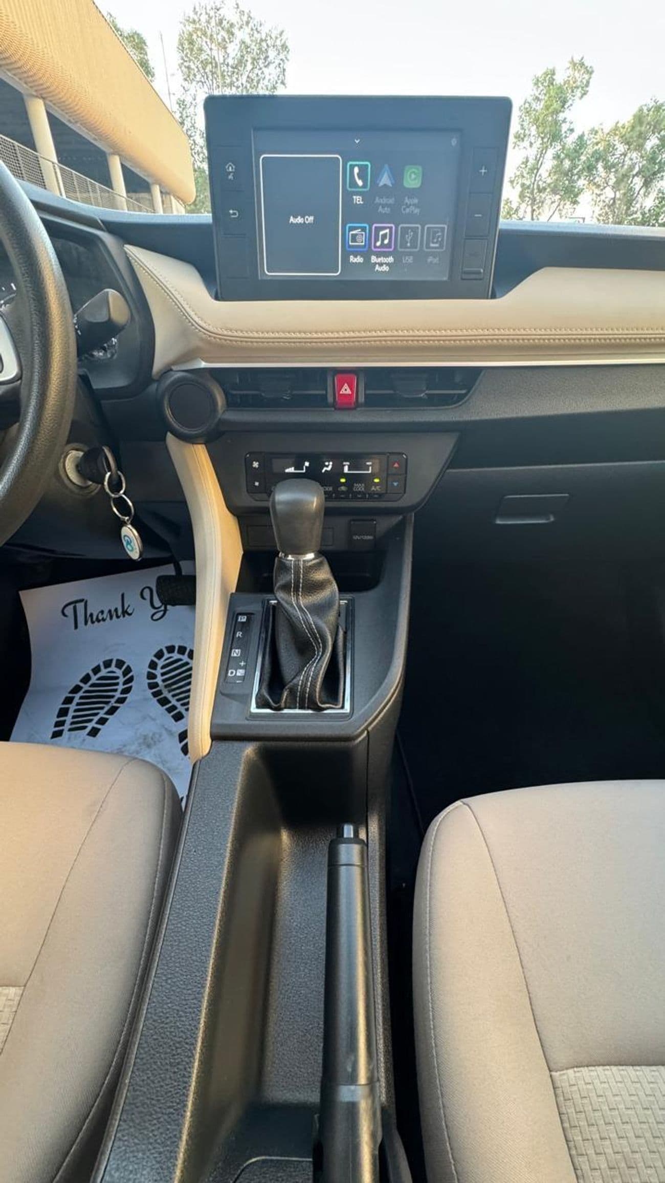 2023 Toyota Yaris E thumbnail 5