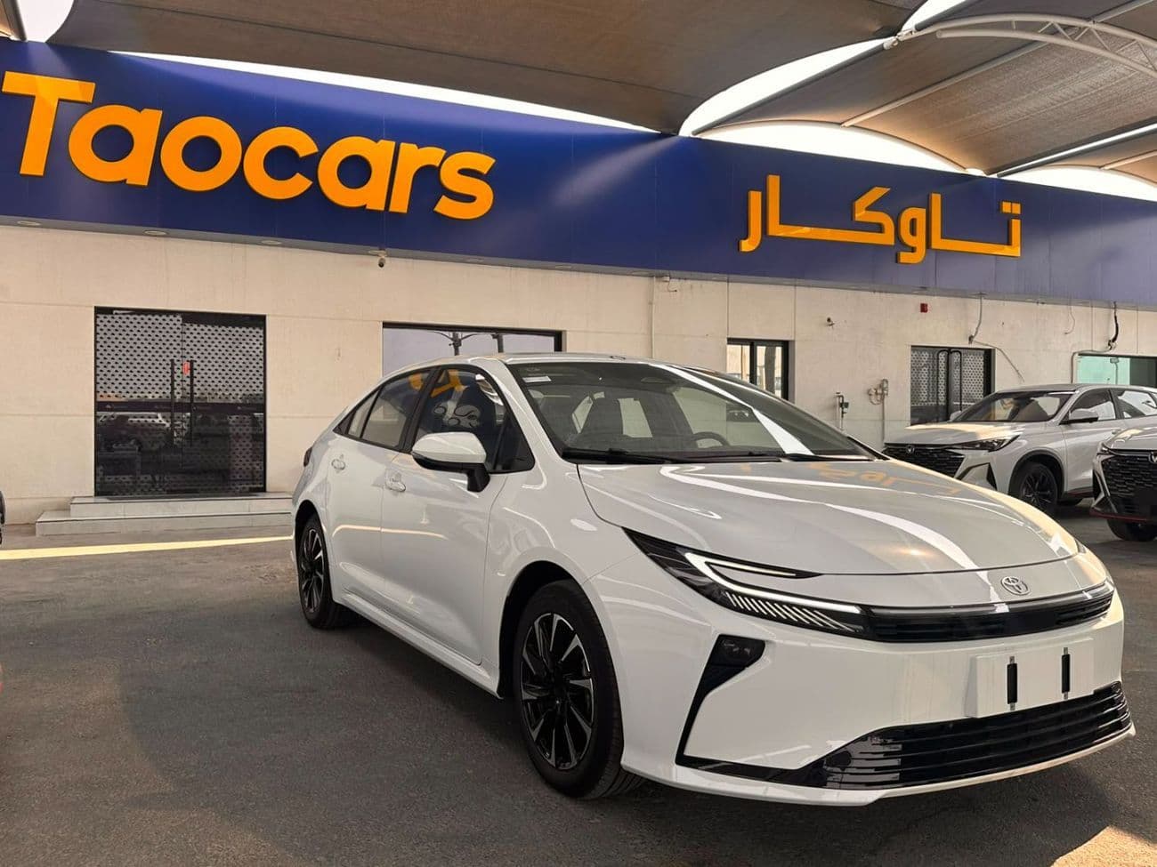 2026 Toyota Corolla XLI HEV thumbnail 2