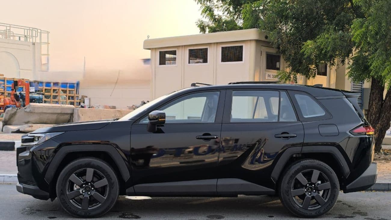 2026 Toyota RAV4 4WD Luxury thumbnail 4