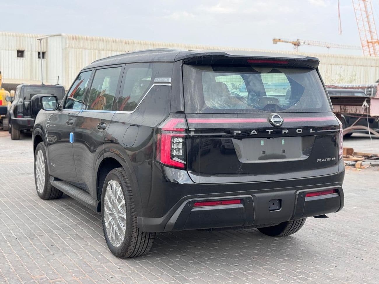 2026 Nissan Patrol LE PLATINUM CITY thumbnail 5