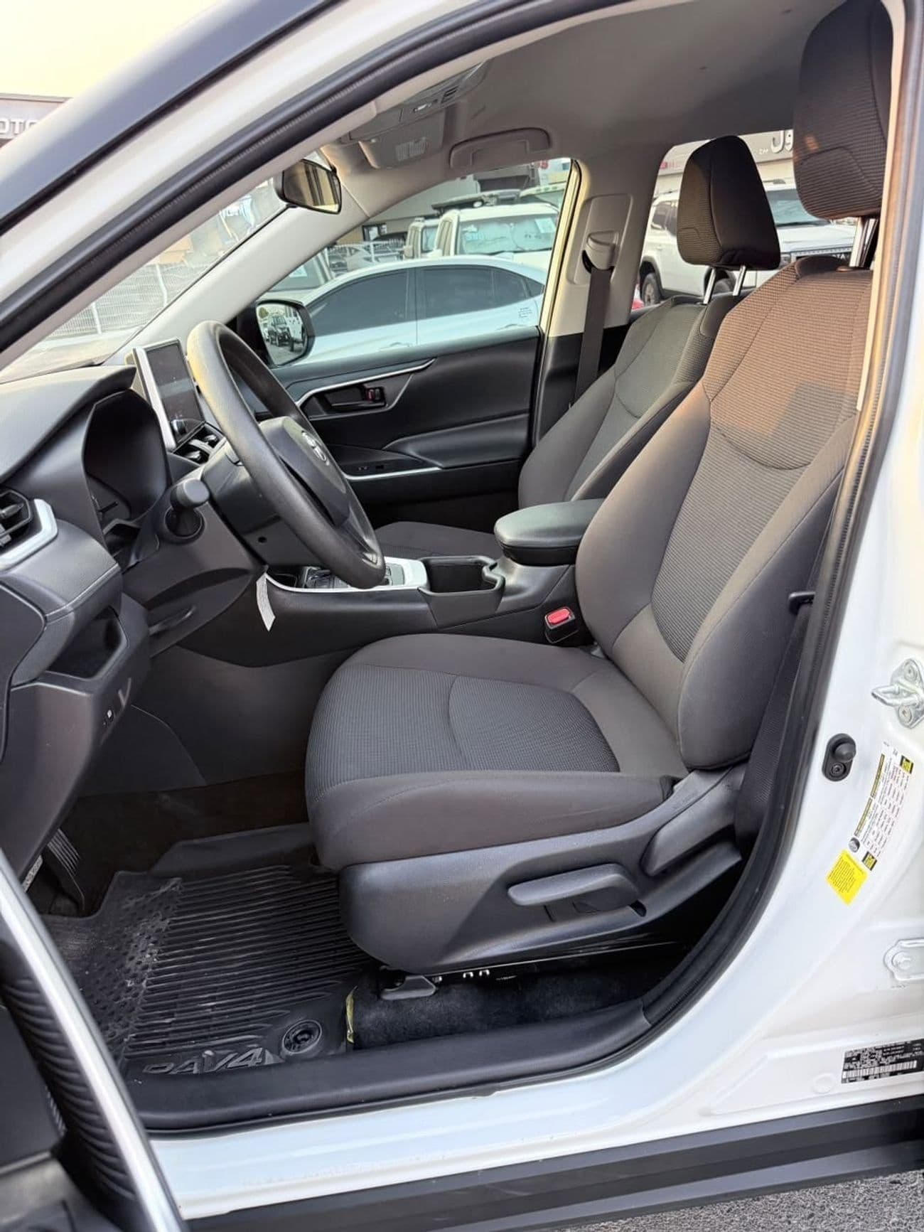 2025 Toyota RAV4 LE thumbnail 6