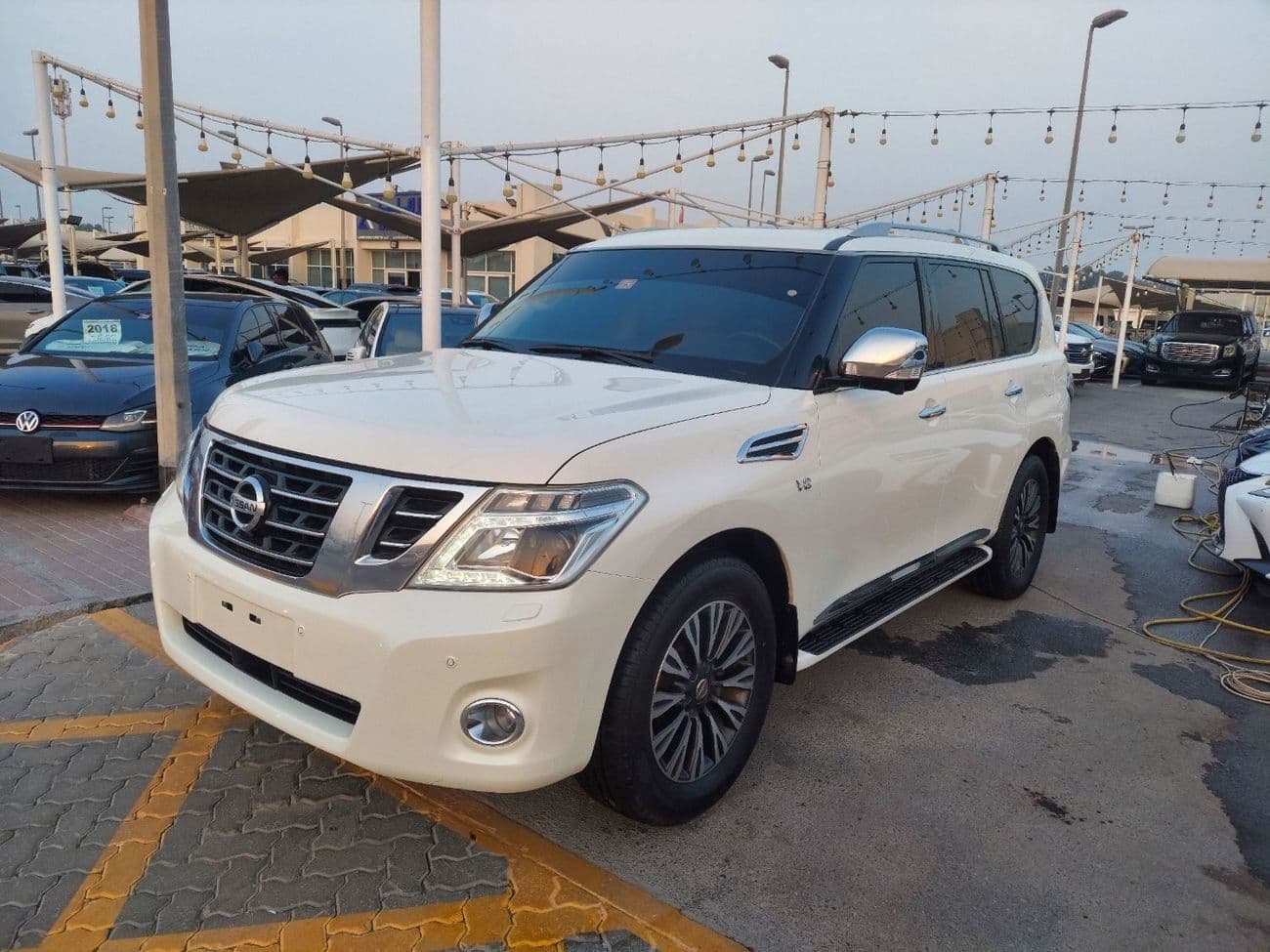 2016 Nissan Patrol LE PLATINUM thumbnail 2