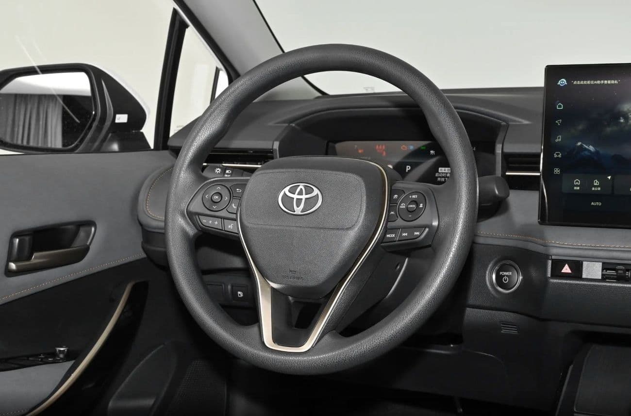 2026 Toyota Corolla XLI HEV thumbnail 7