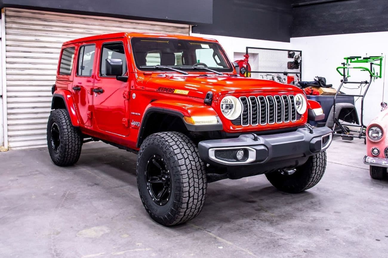 2024 Jeep Wrangler SAHARA thumbnail 2