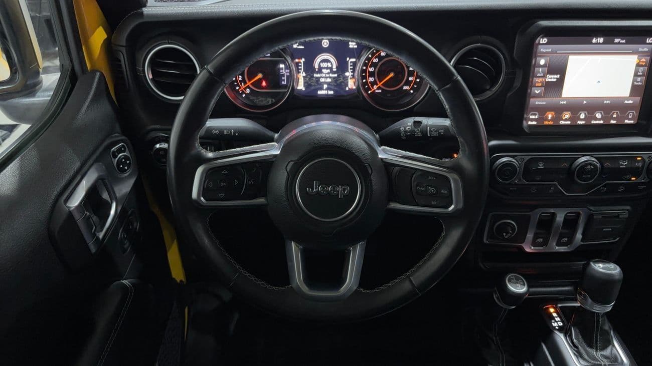 2019 Jeep Wrangler SAHARA thumbnail 8