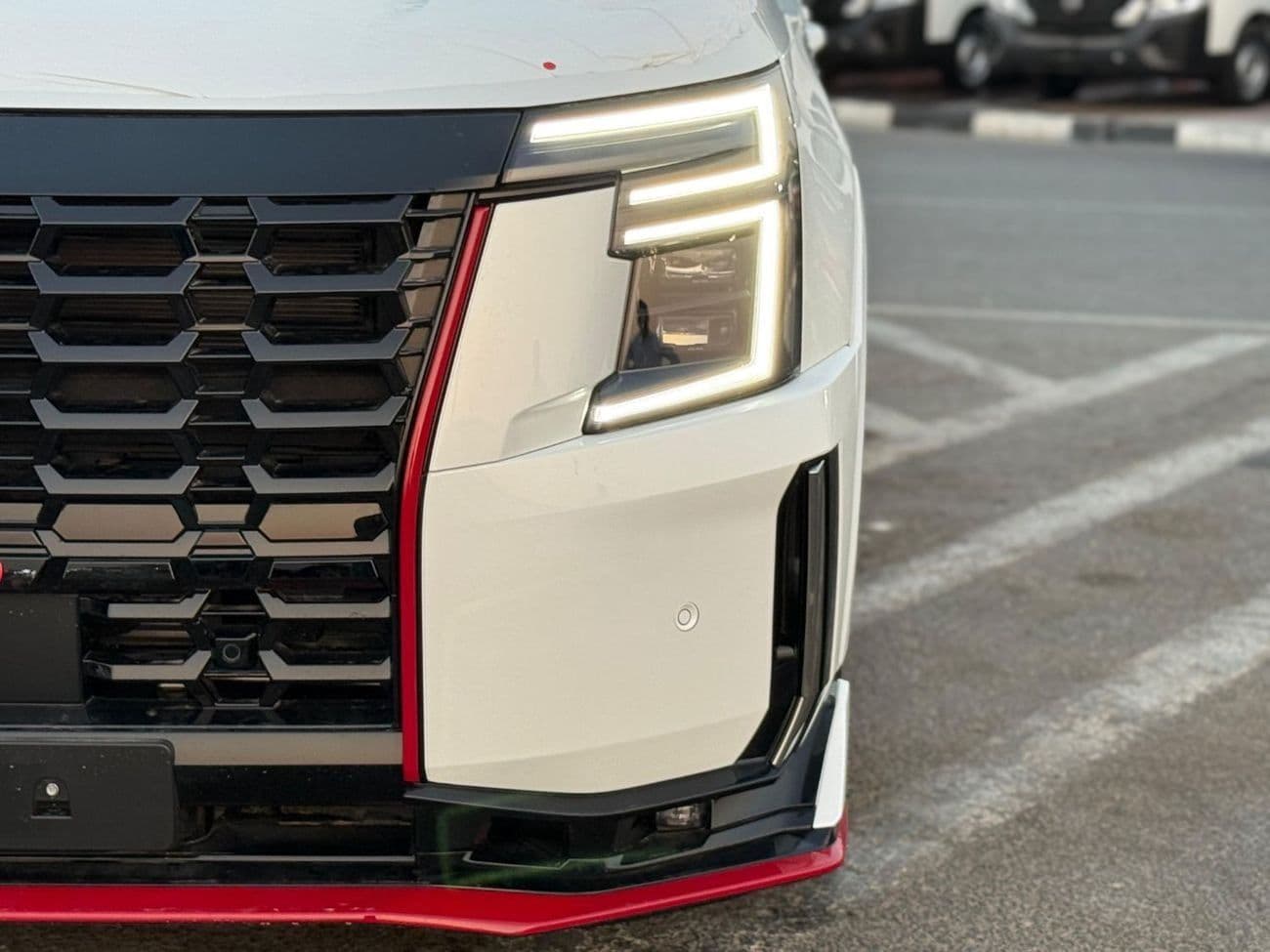 2026 Nissan Patrol NISMO thumbnail 3