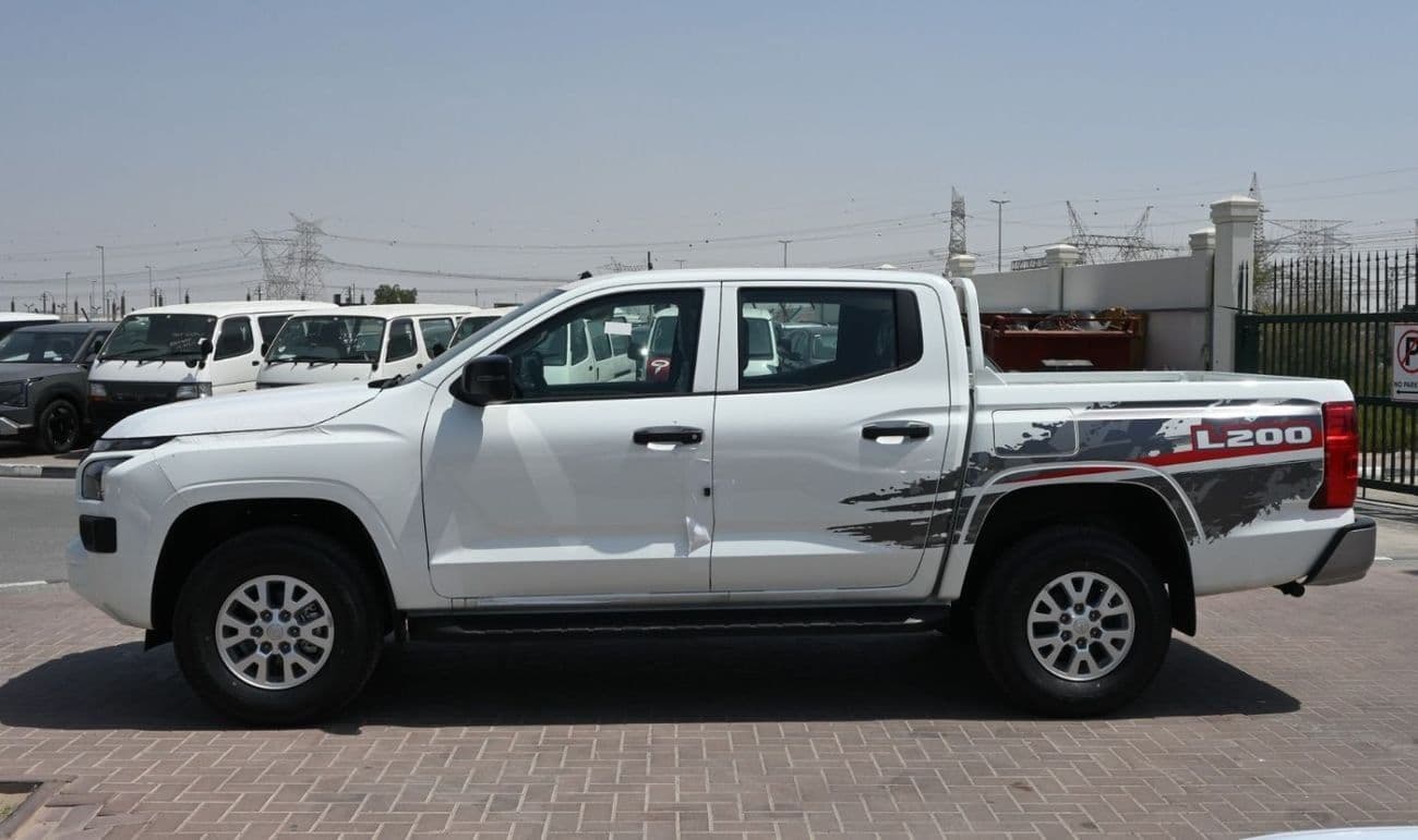 2024 Mitsubishi L200 GLX thumbnail 7