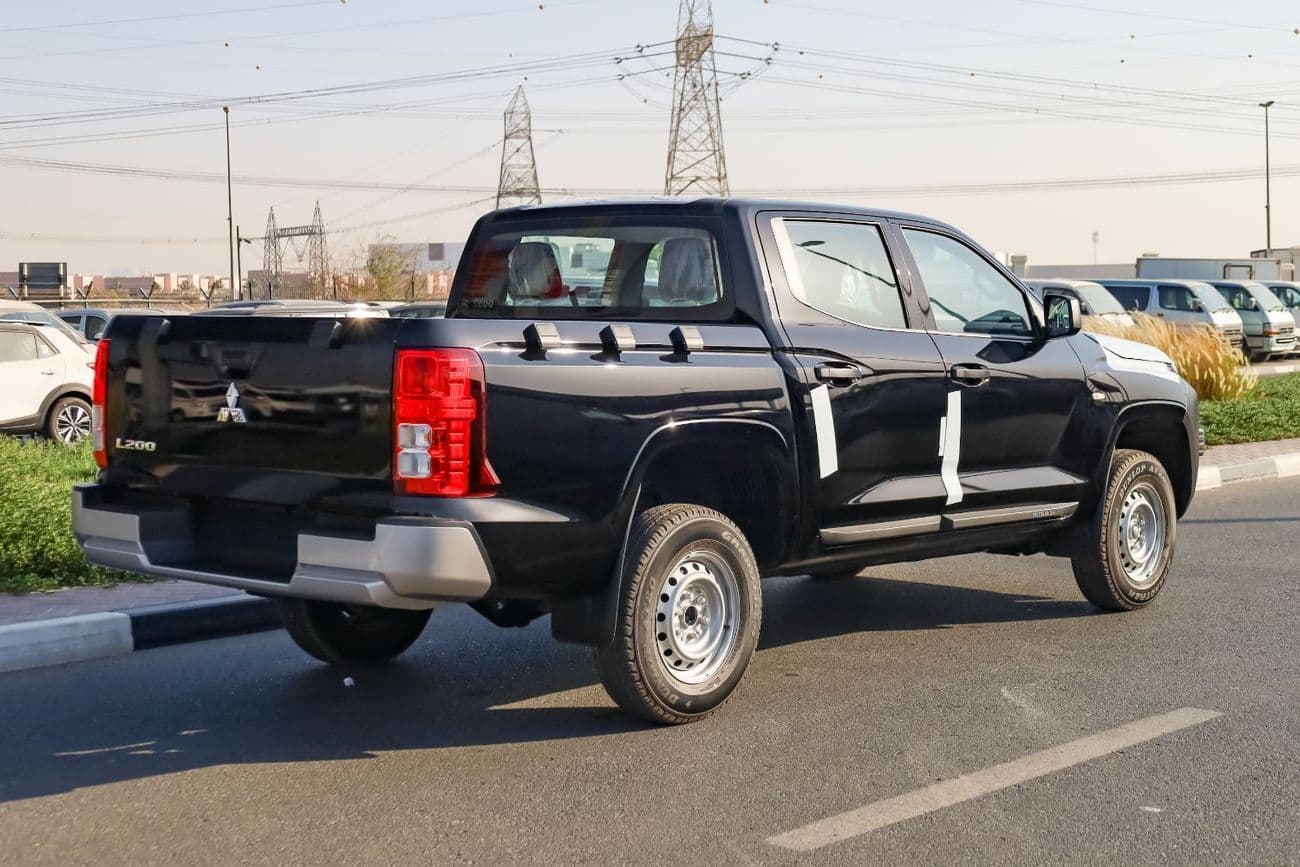 2027 Mitsubishi L200 GL thumbnail 5