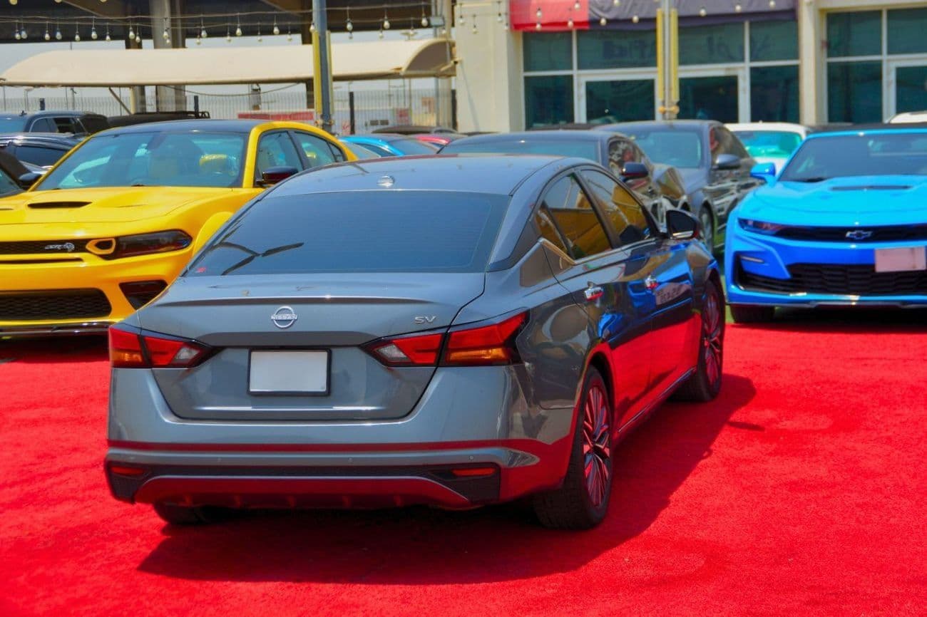 2024 Nissan Altima SV thumbnail 5