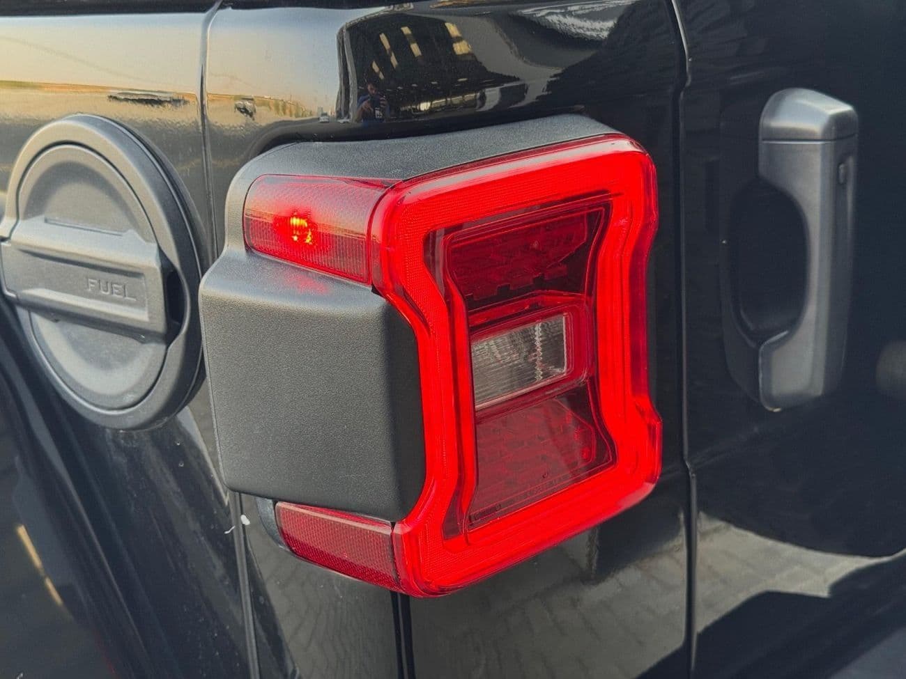 2023 Jeep Wrangler V8 6.4 thumbnail 5