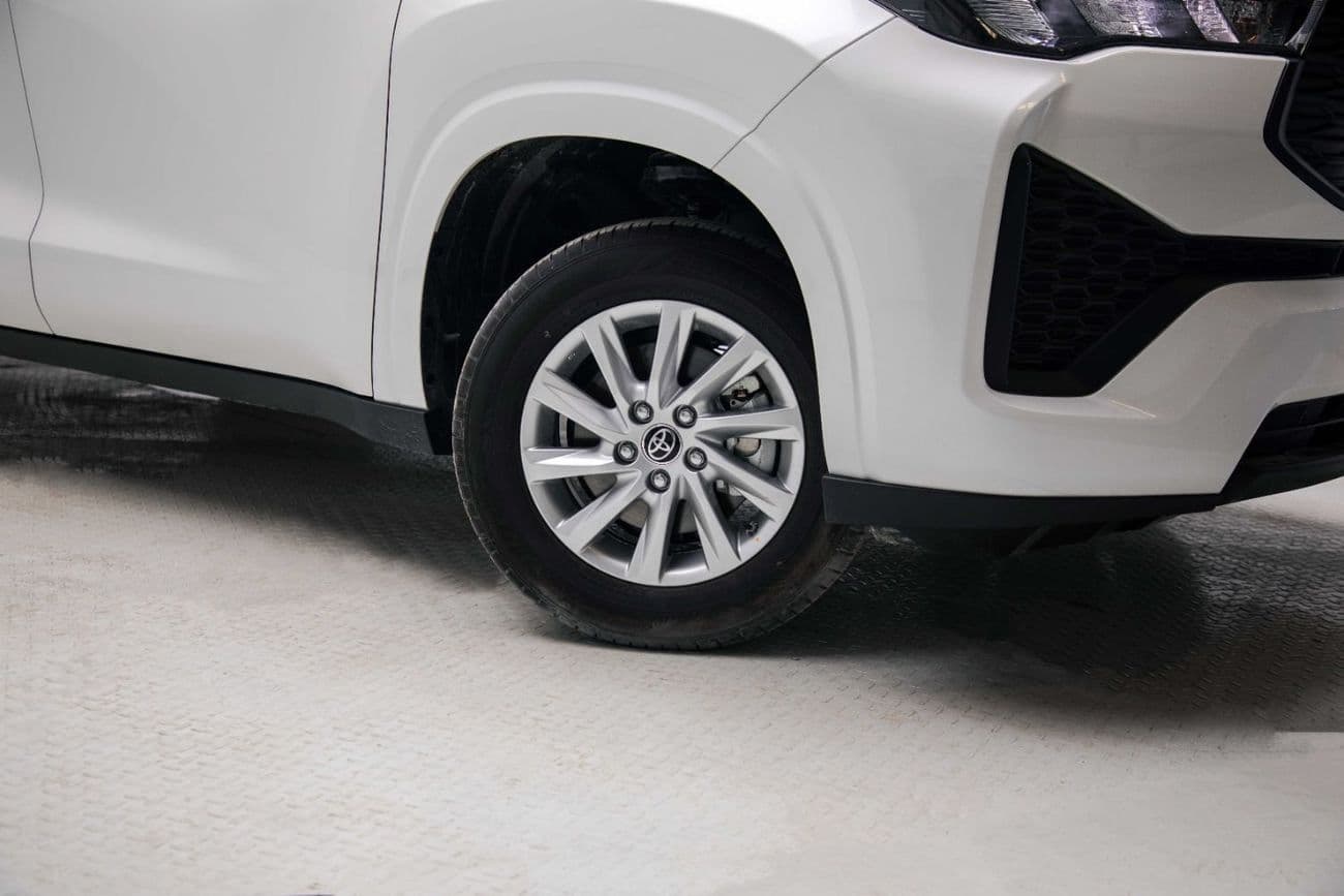 2026 Toyota Innova thumbnail 8