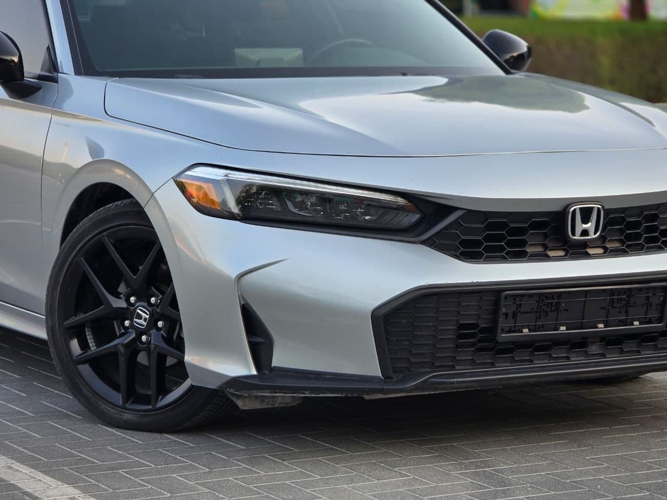 2025 Honda Civic SPORT thumbnail 4