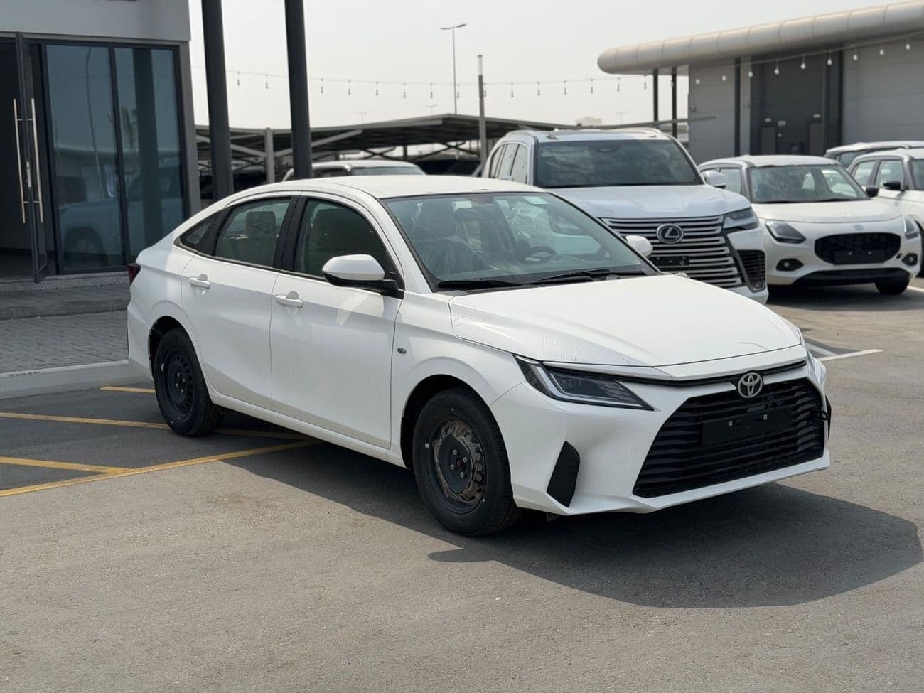 2026 Toyota Yaris E thumbnail 7