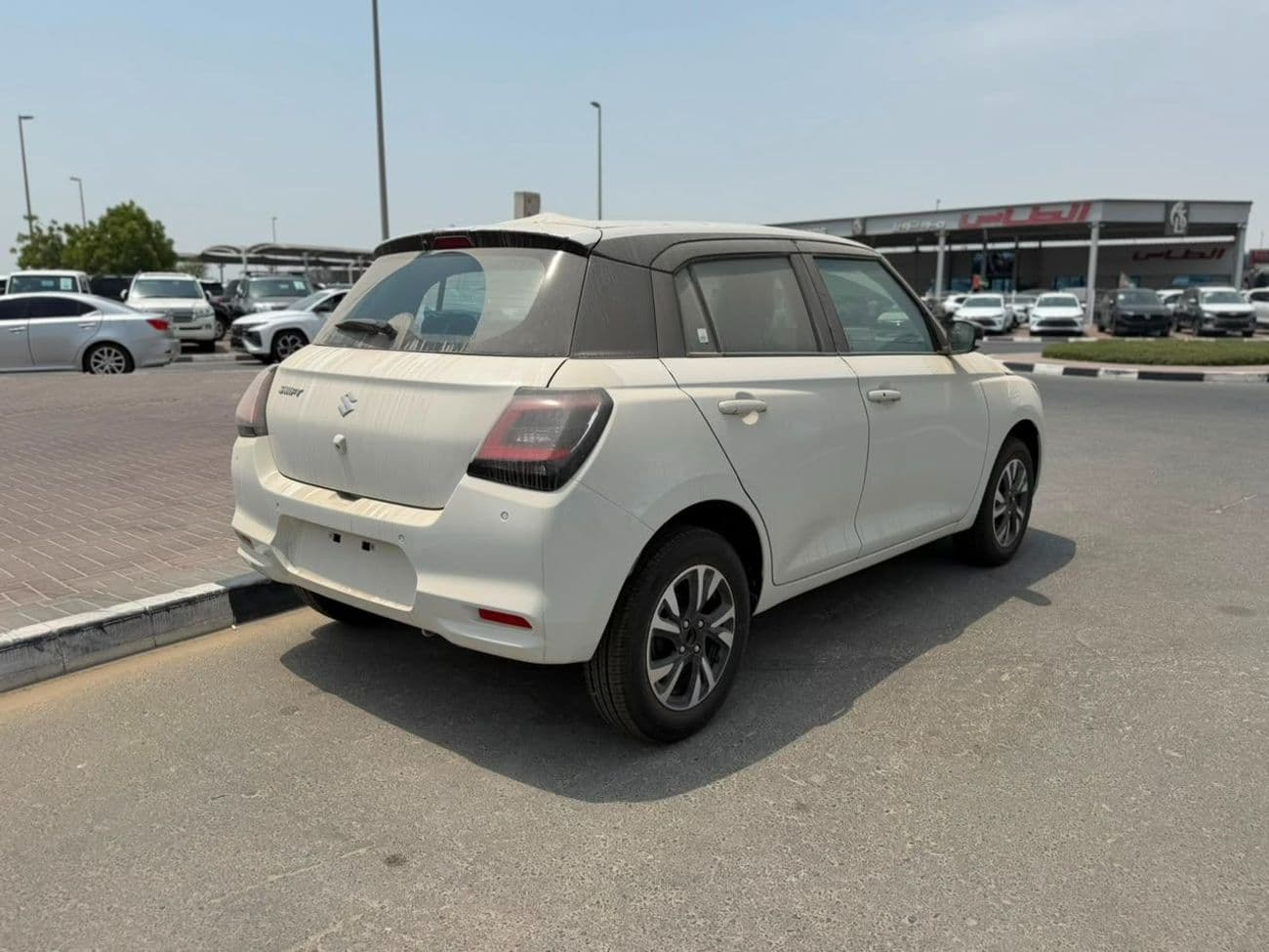 2026 Suzuki Swift GLX thumbnail 7