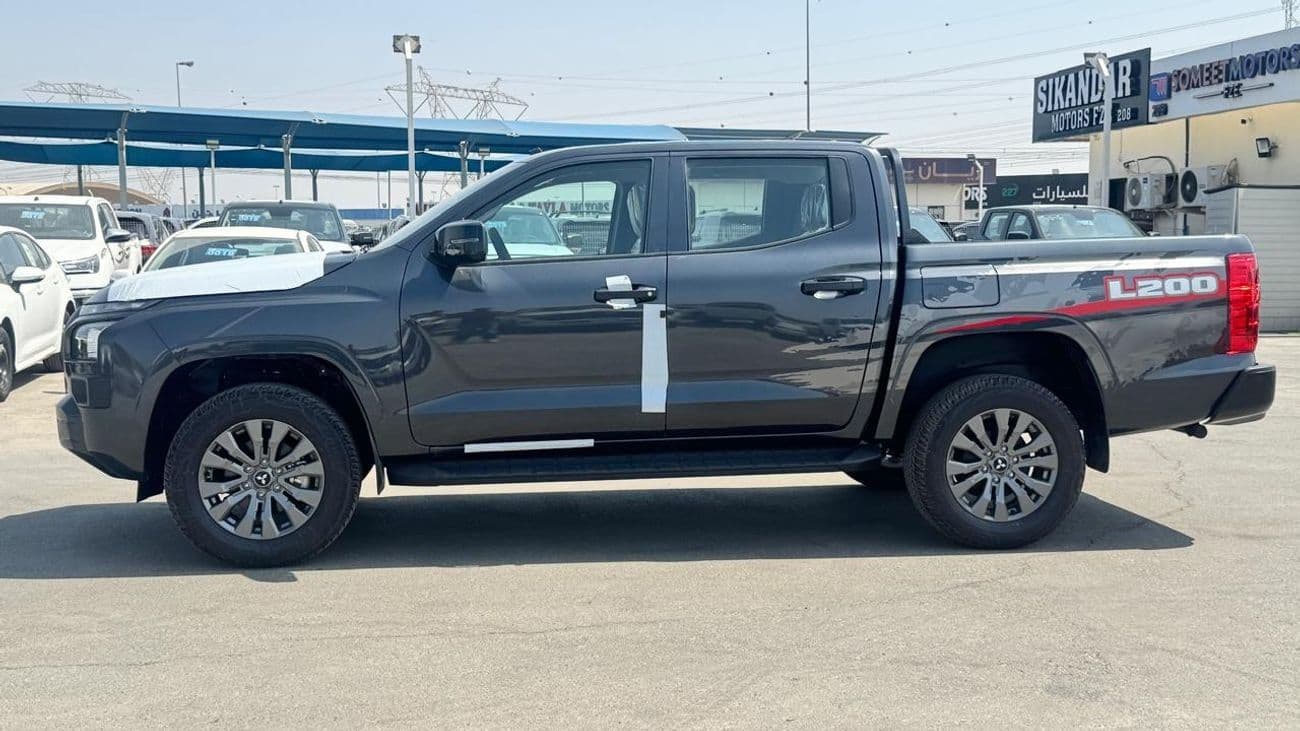2027 Mitsubishi L200 GLS Plus 2.4L 4x4 Manual Transmission Petrol 2027 thumbnail 4