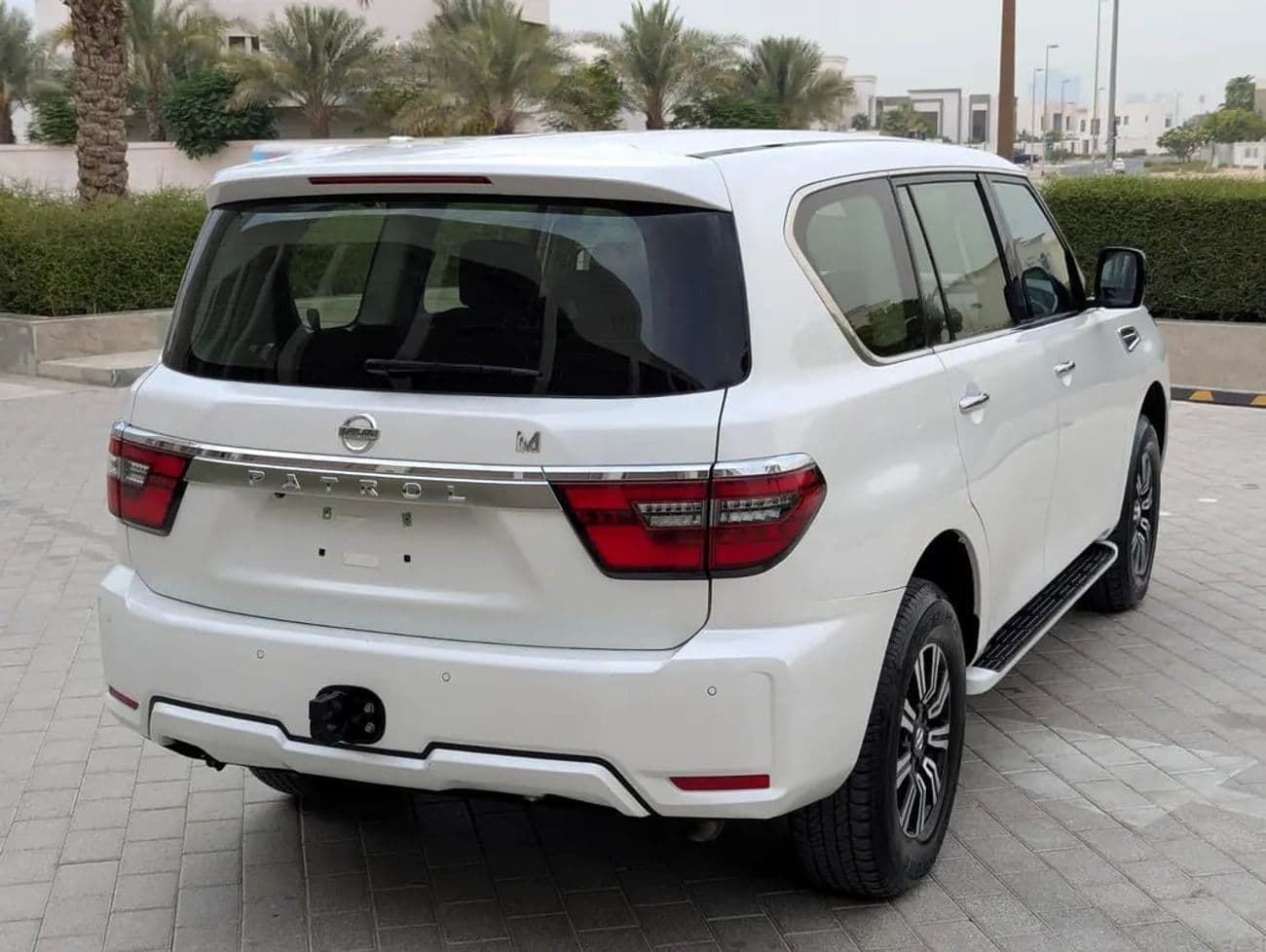 2021 Nissan Patrol XE thumbnail 4