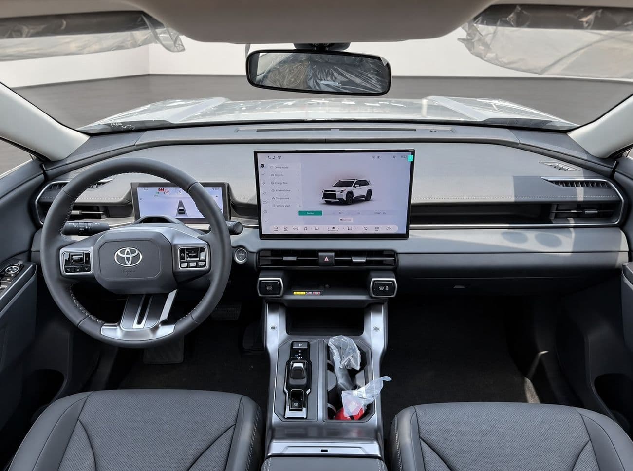 2026 Toyota RAV4 LUXURY HEV