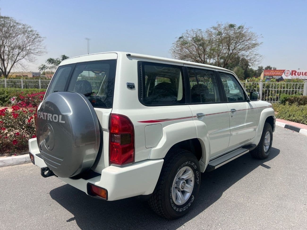 2024 Nissan Patrol SAFARI SW thumbnail 4