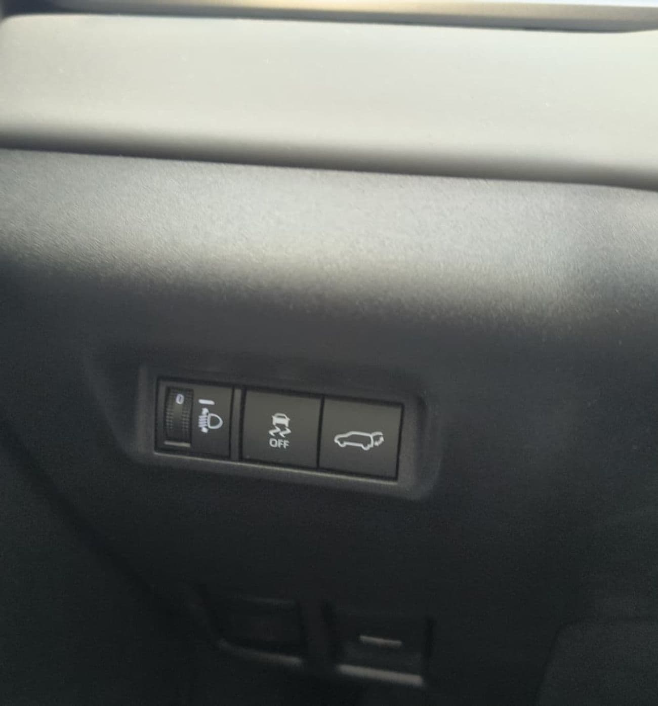 2026 Toyota RAV4 4WD Luxury thumbnail 5