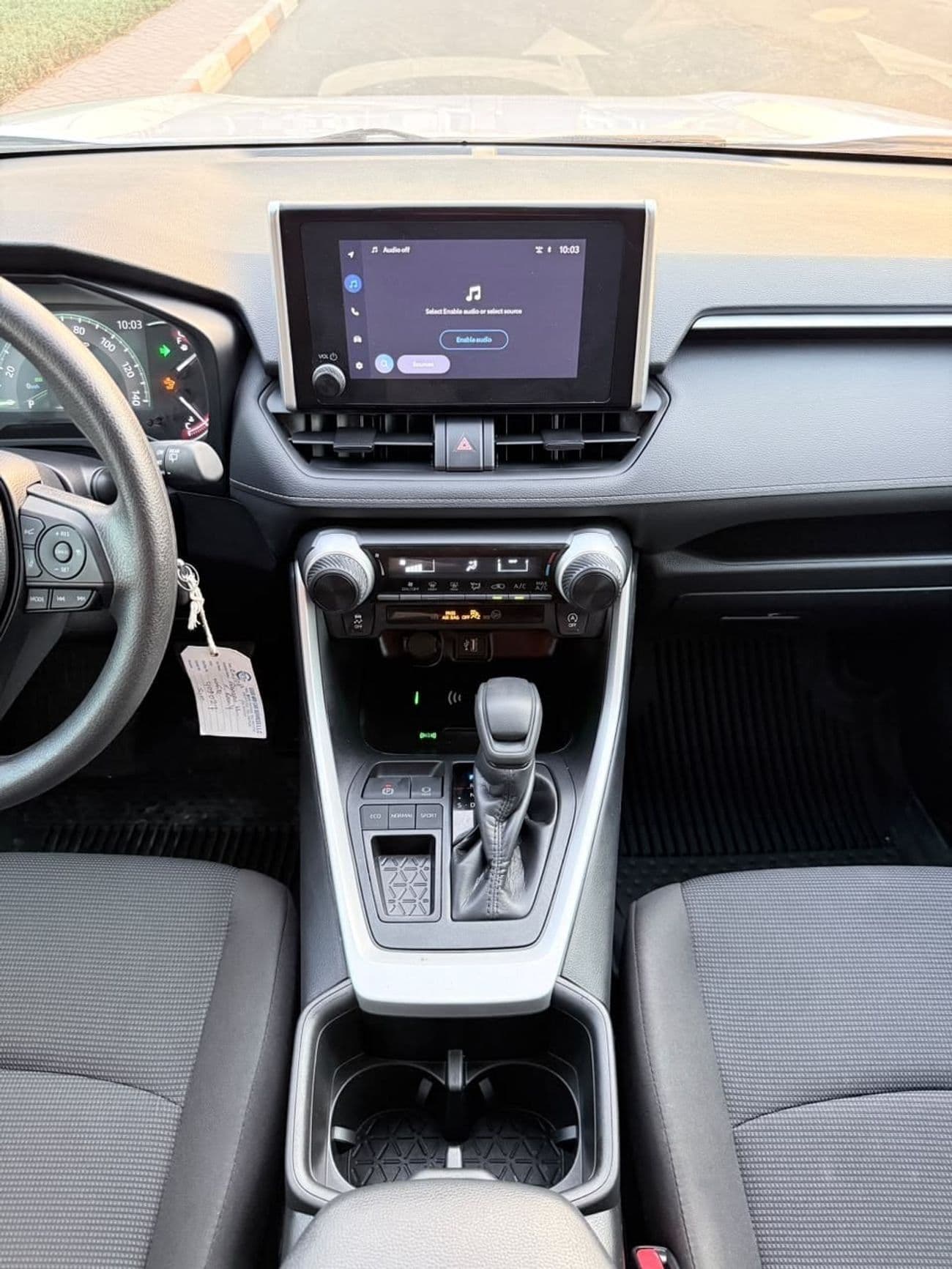 2025 Toyota RAV4 LE thumbnail 7