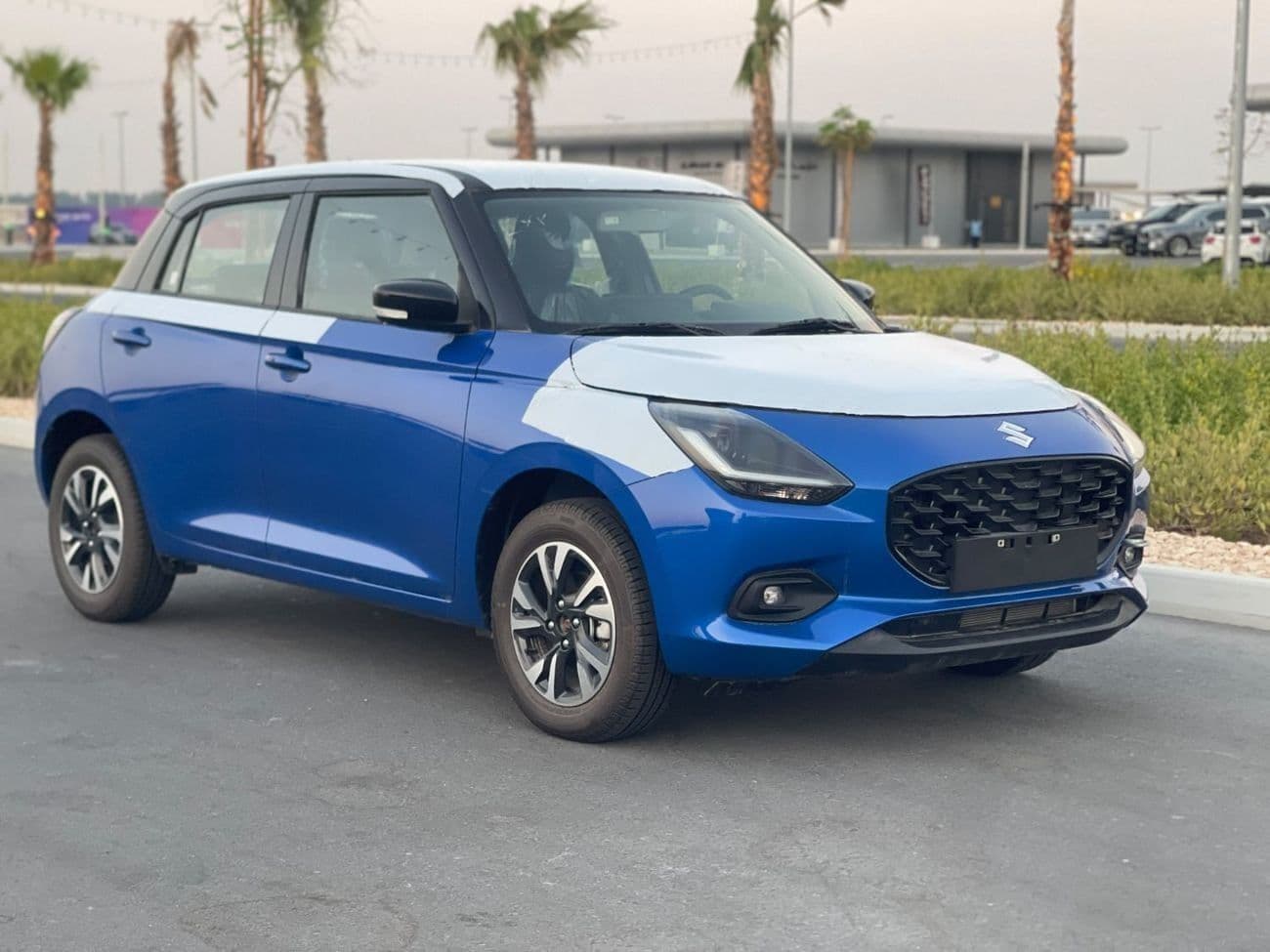 2026 Suzuki Swift GLX thumbnail 2