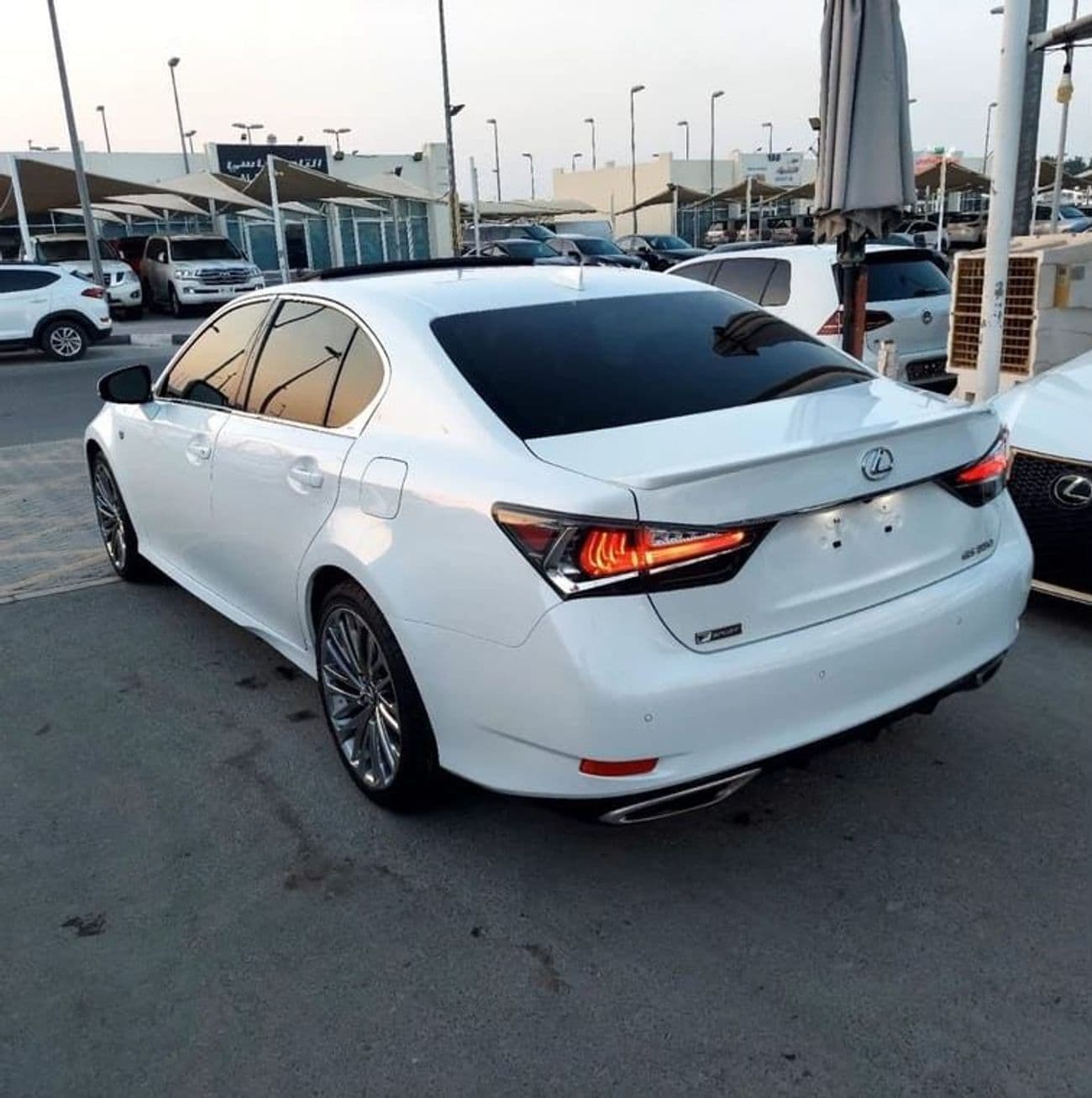 2017 Lexus GS350 F SPORT thumbnail 4