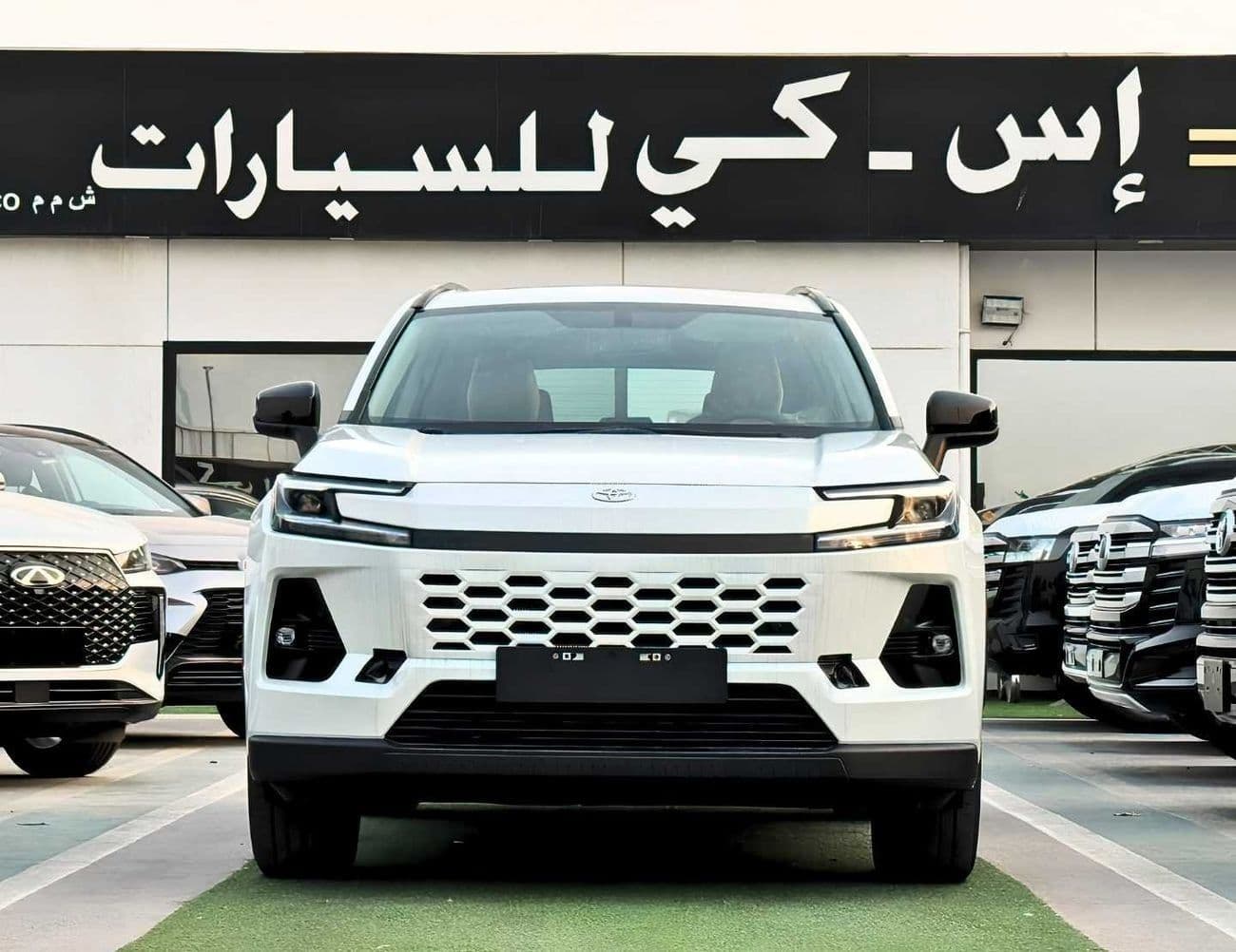 2026 Toyota RAV4 XLE thumbnail 2