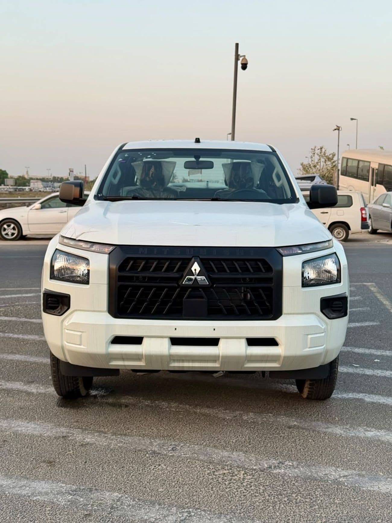 2026 Mitsubishi L200 GLX thumbnail 4