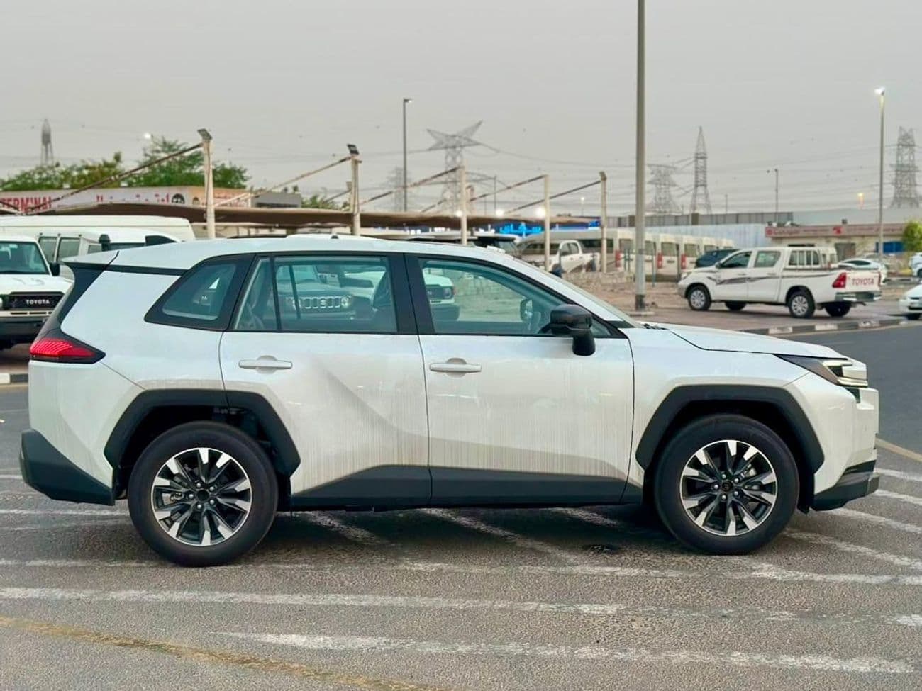 2026 Toyota RAV4 thumbnail 4