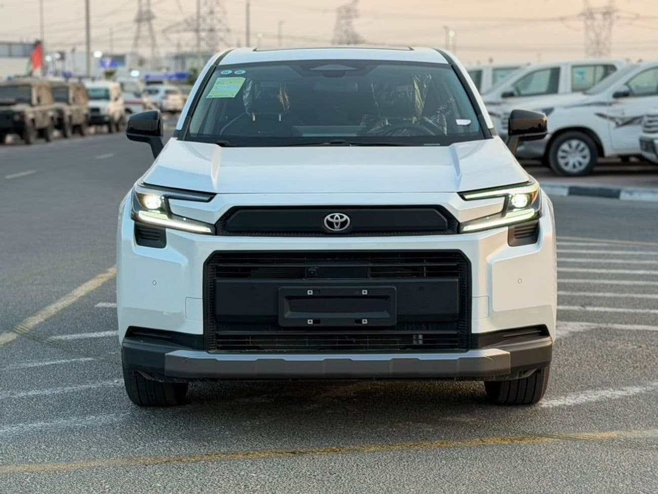 2026 Toyota RAV4 XSE HEV thumbnail 2
