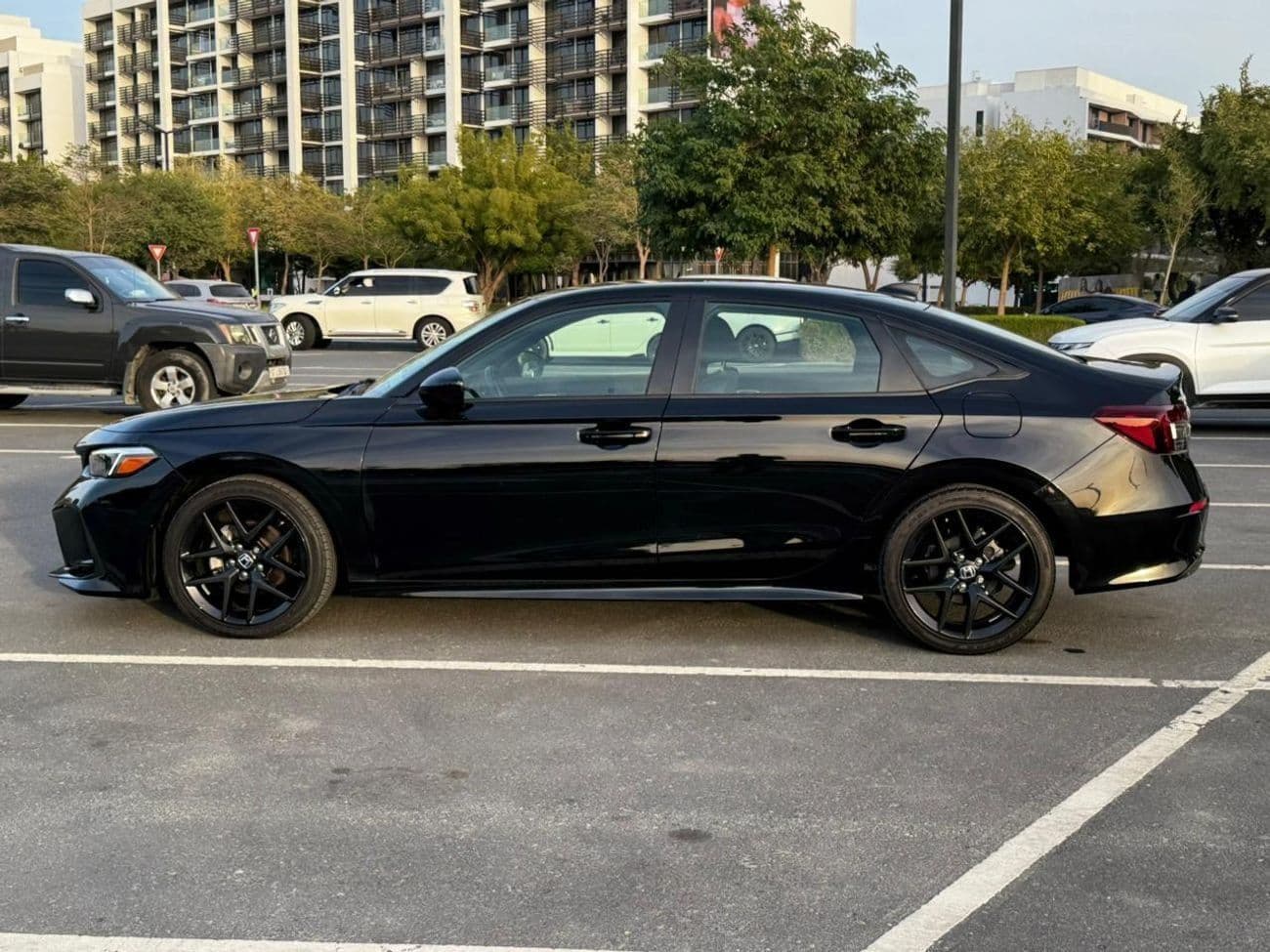 2025 Honda Civic SPORT thumbnail 4