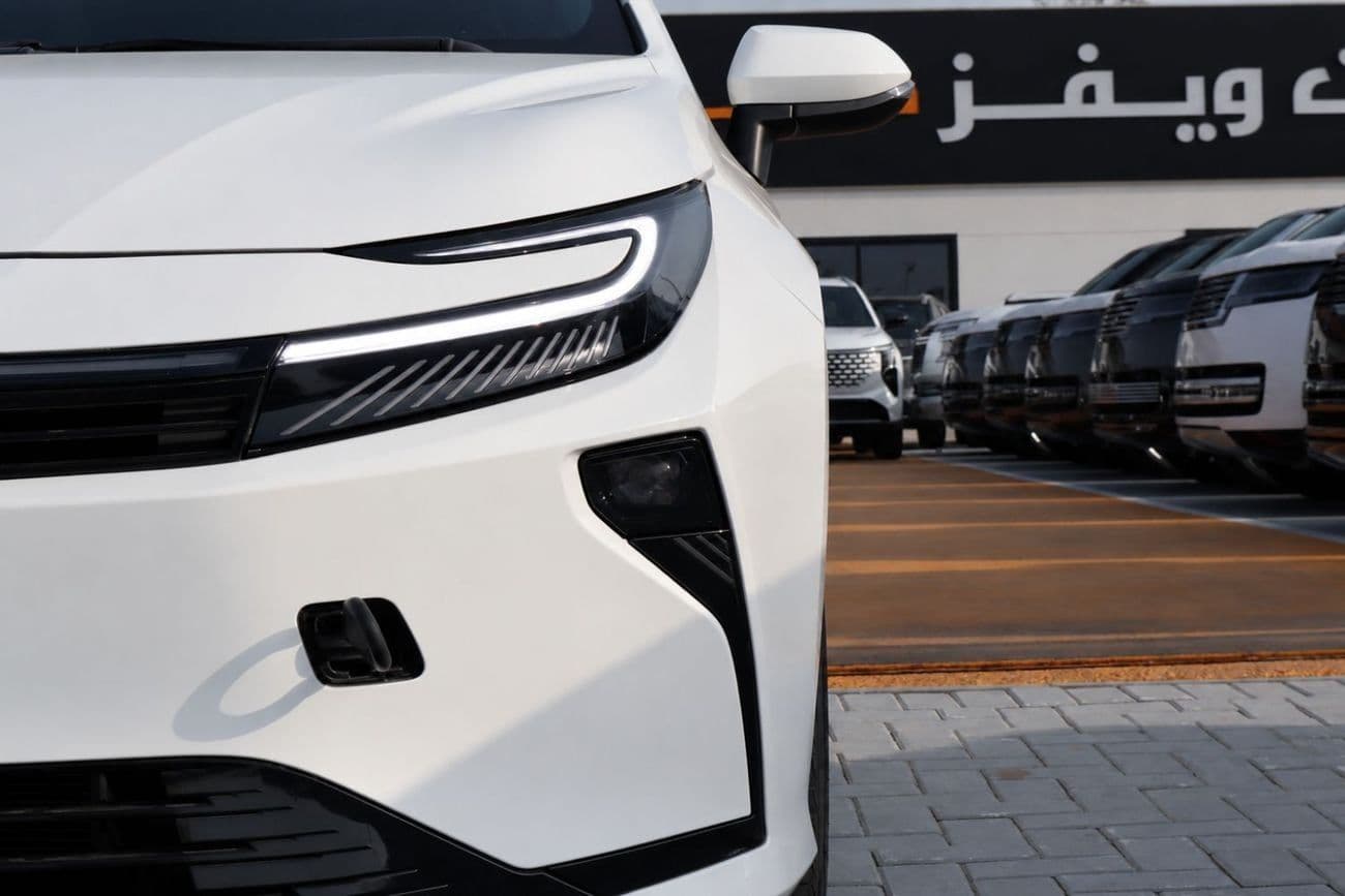 2026 Toyota Corolla XLI HEV thumbnail 7