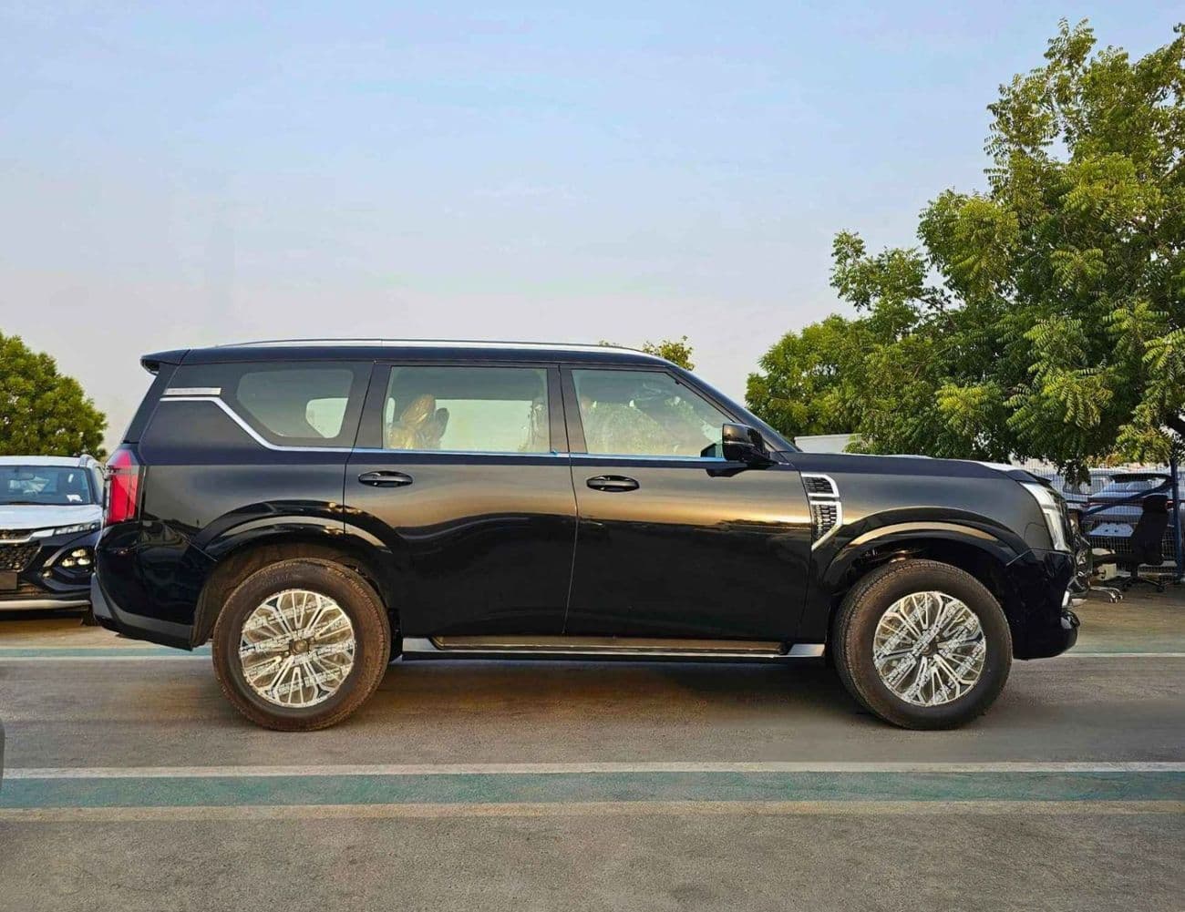 2026 Nissan Patrol thumbnail 3