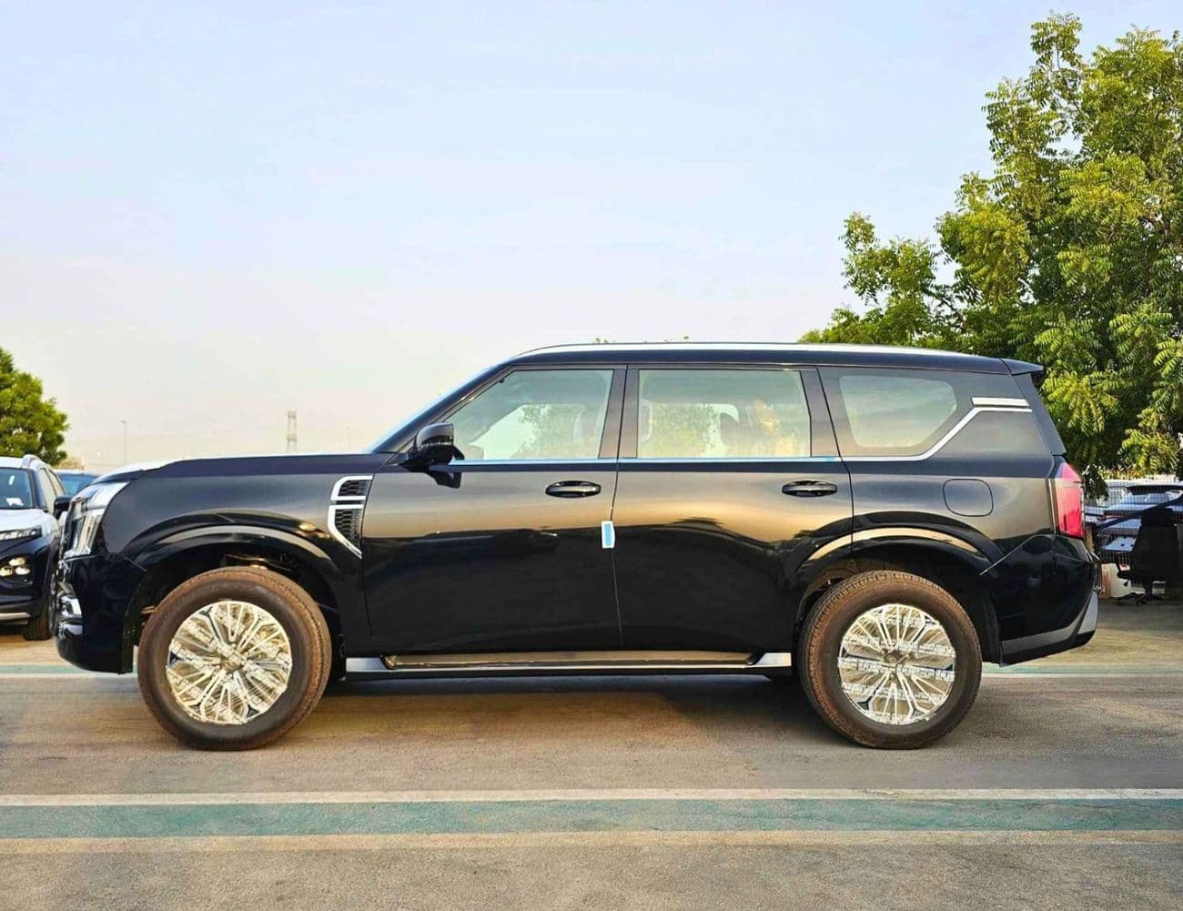 2026 Nissan Patrol thumbnail 4
