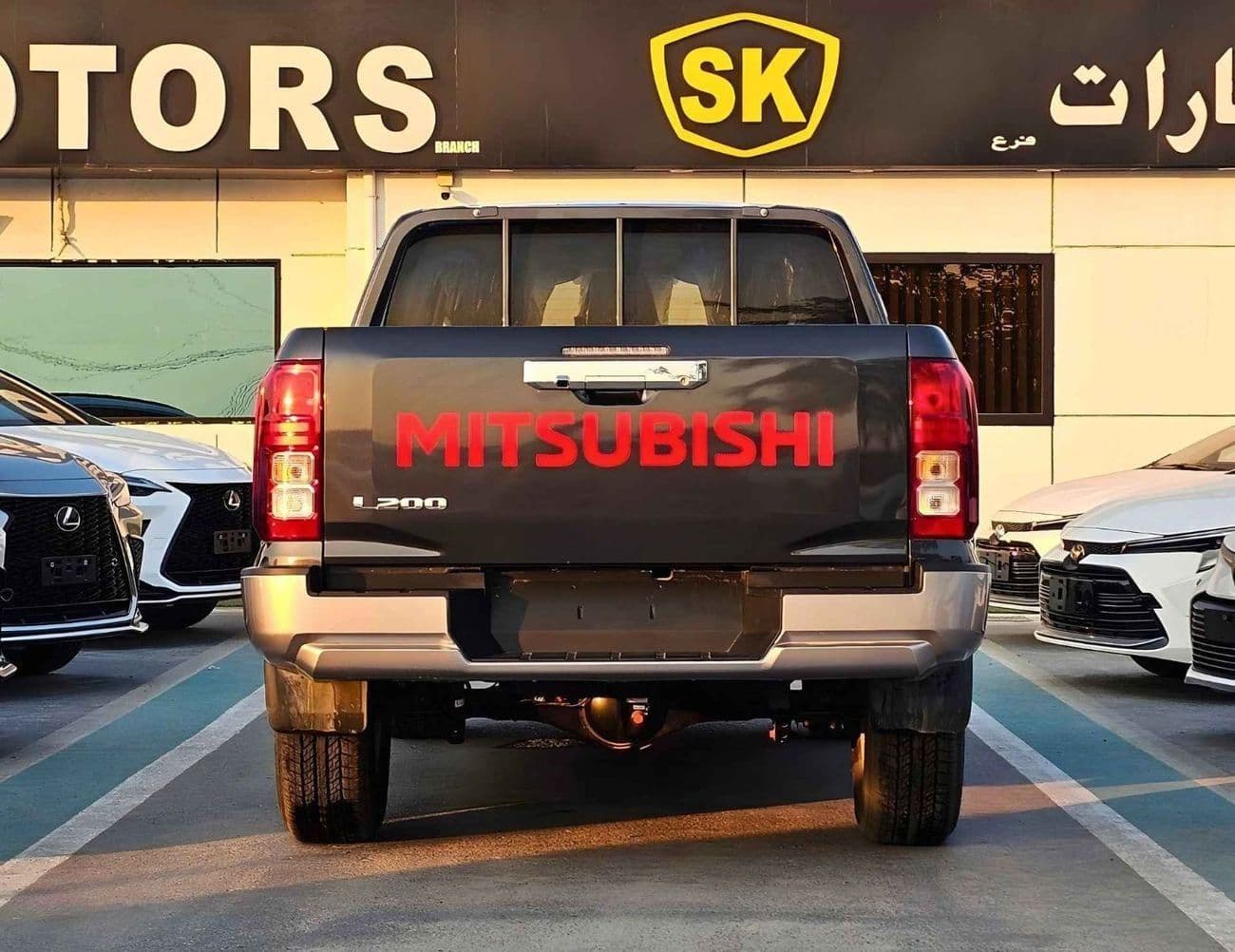 2025 Mitsubishi L200 GLS thumbnail 4