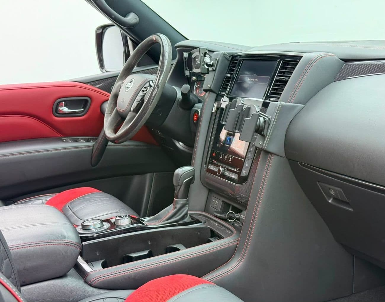 2021 Nissan Patrol NISMO thumbnail 7