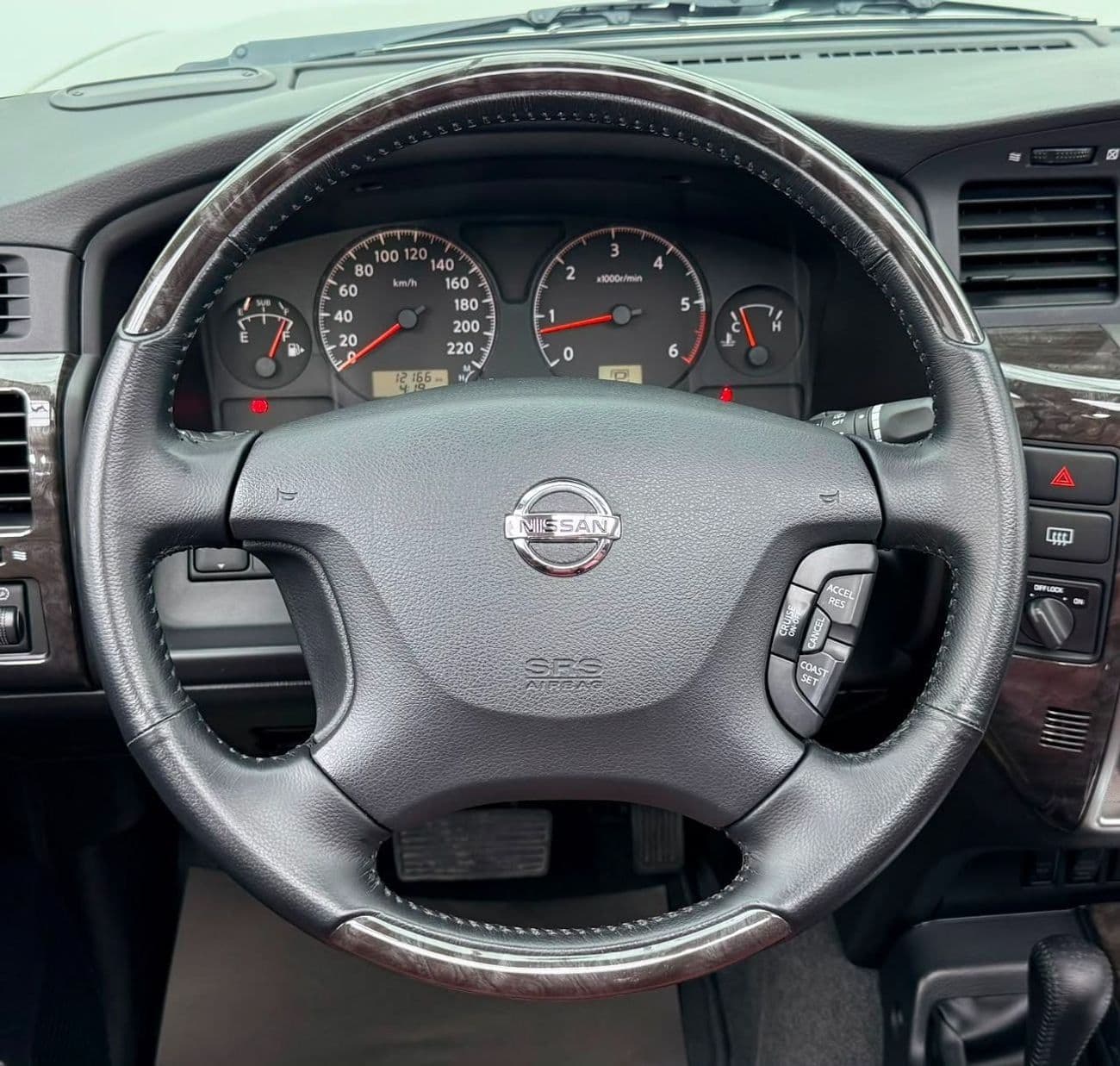 2024 Nissan Patrol SUPER SAFARI thumbnail 7