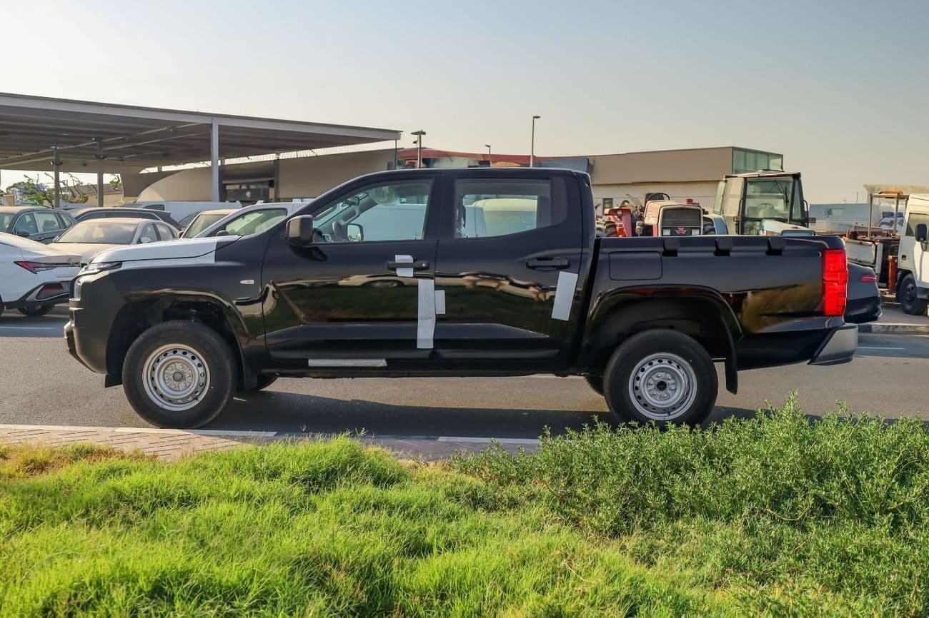 2027 Mitsubishi L200 GL thumbnail 8