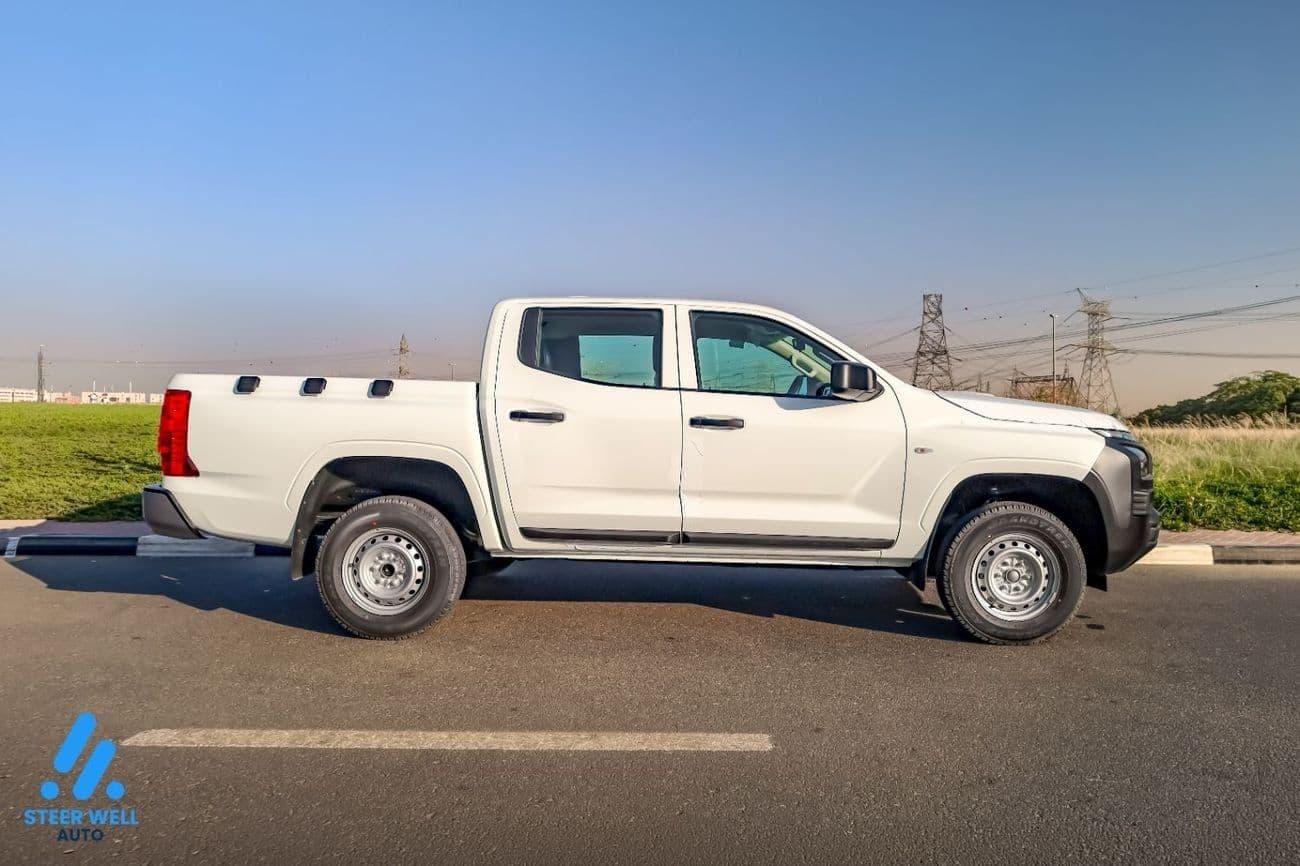 2027 Mitsubishi L200 GL thumbnail 8