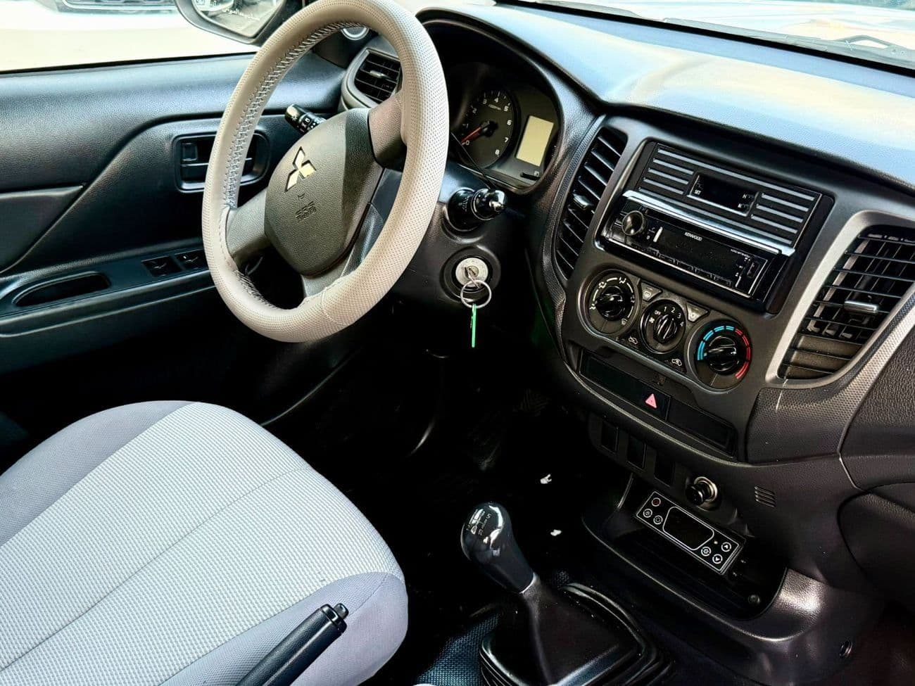 2019 Mitsubishi L200 GL thumbnail 8