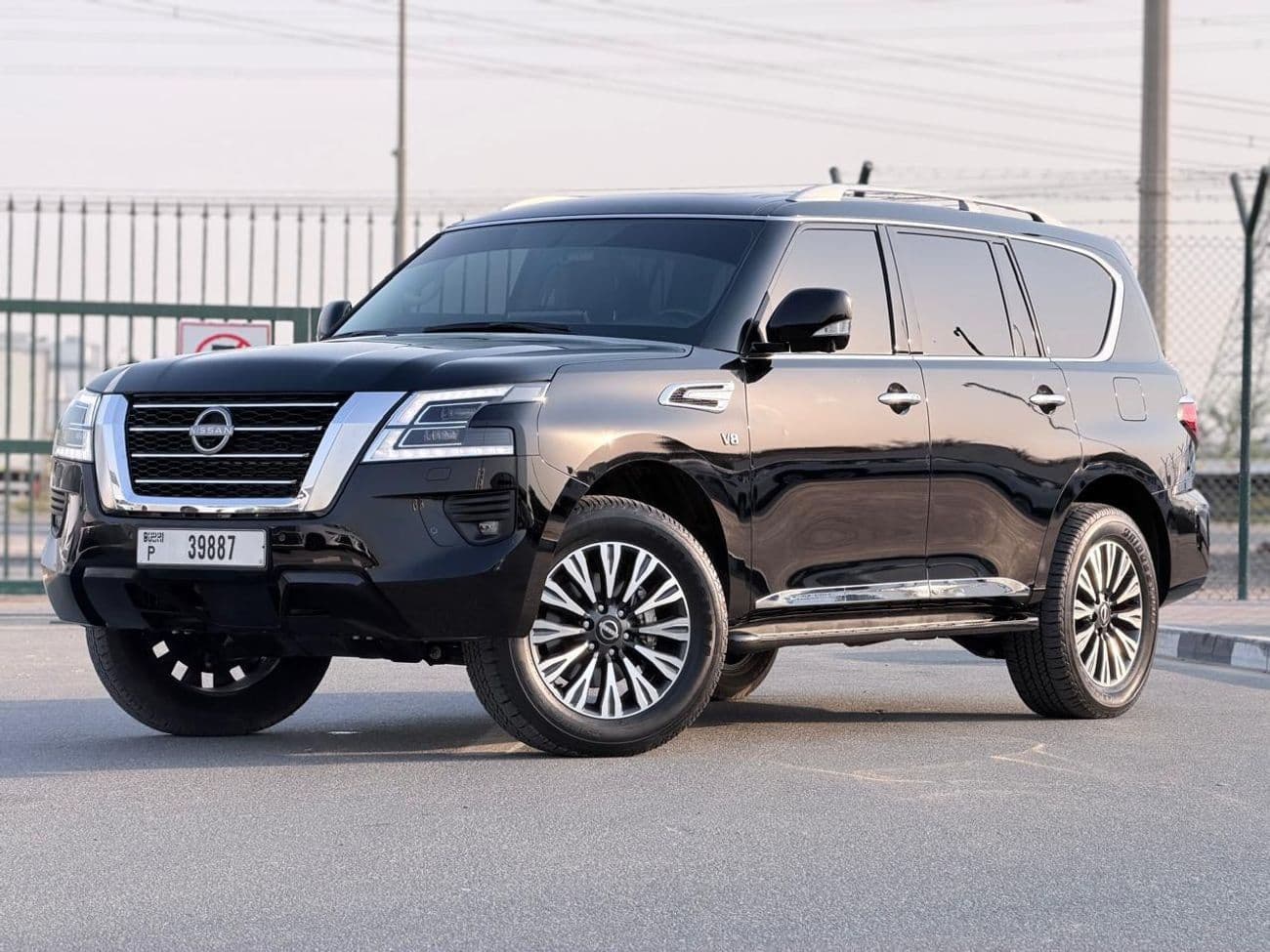 2024 Nissan Patrol LE PLATINUM CITY thumbnail 3