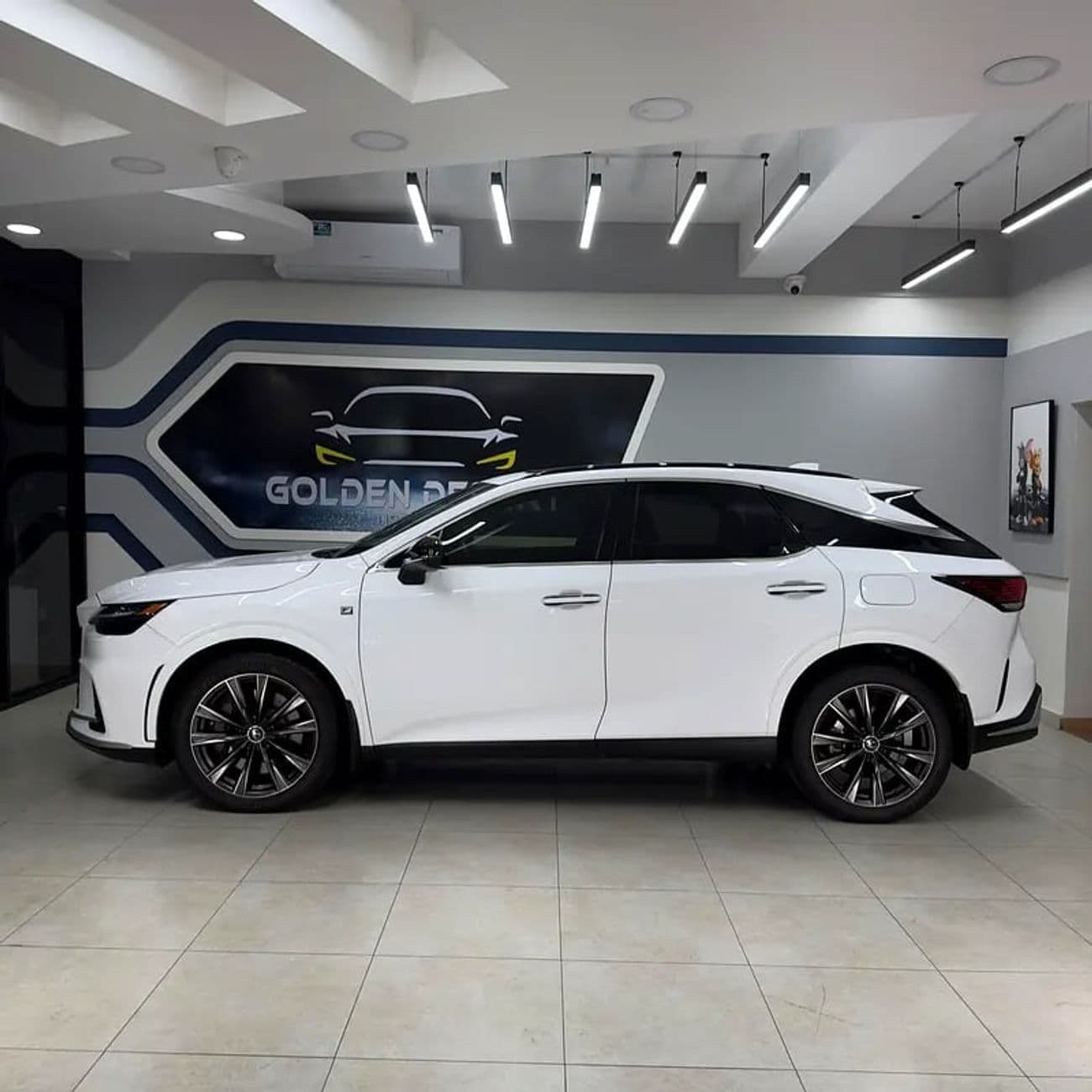 2024 Lexus RX350 F SPORT PRESTIGE thumbnail 3