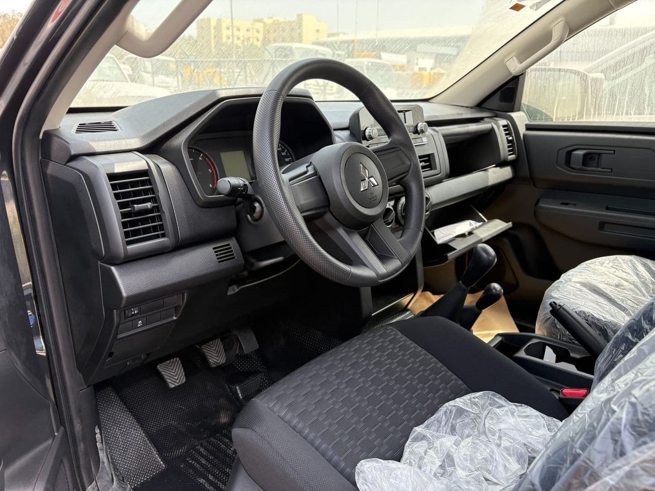 2026 Mitsubishi L200 GL thumbnail 4