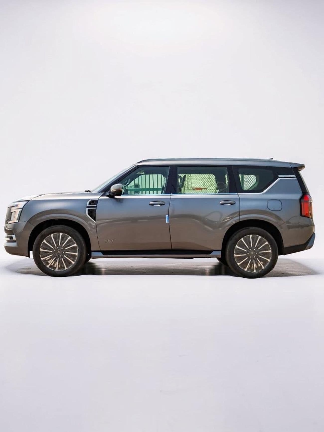 2026 Nissan Patrol LE PLATINUM CITY thumbnail 2