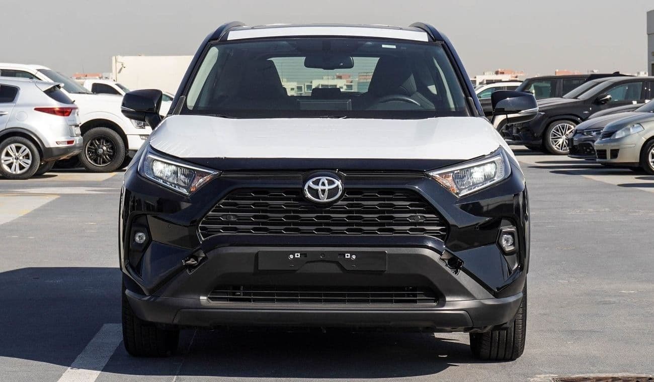 2023 Toyota RAV4 XLE HEV thumbnail 2