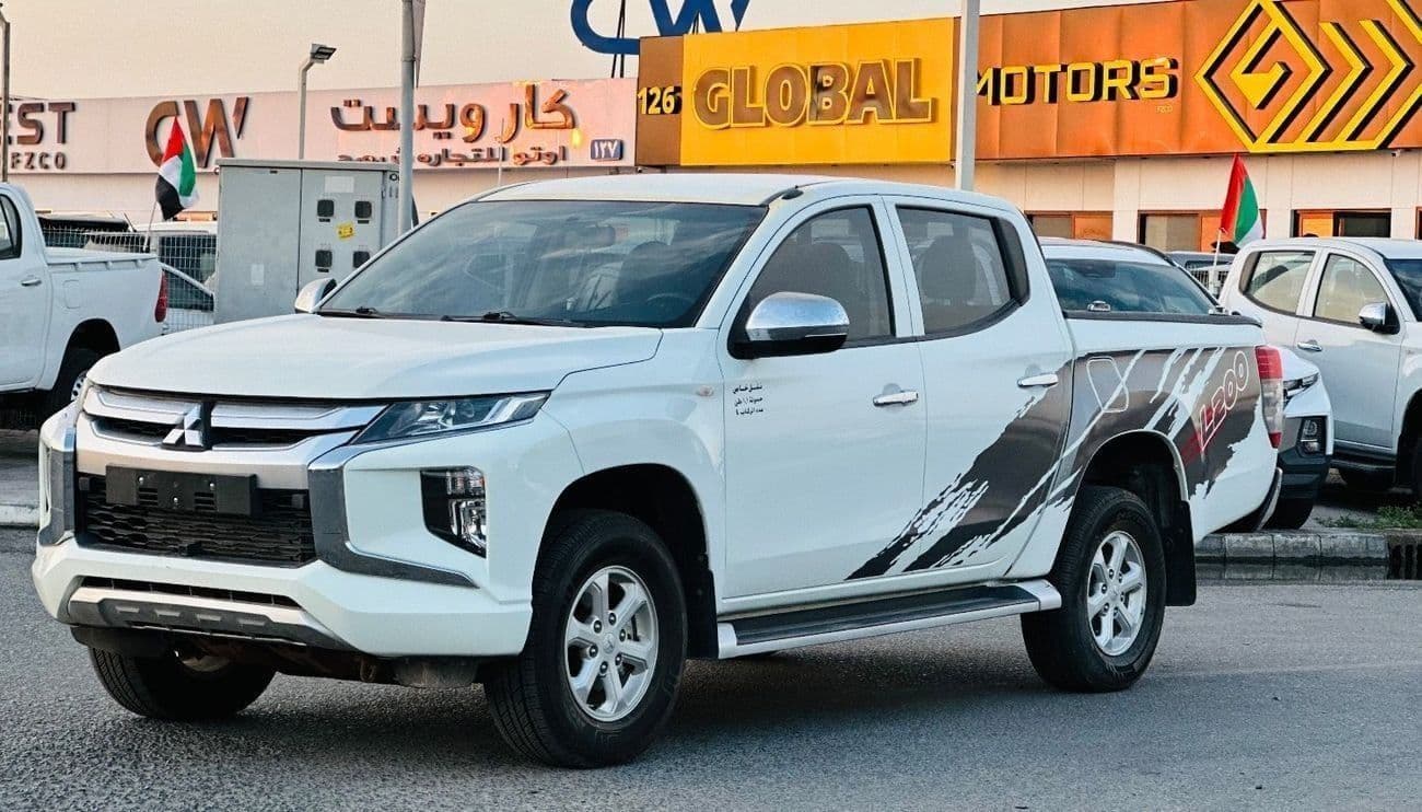 2022 Mitsubishi L200 GL thumbnail 2