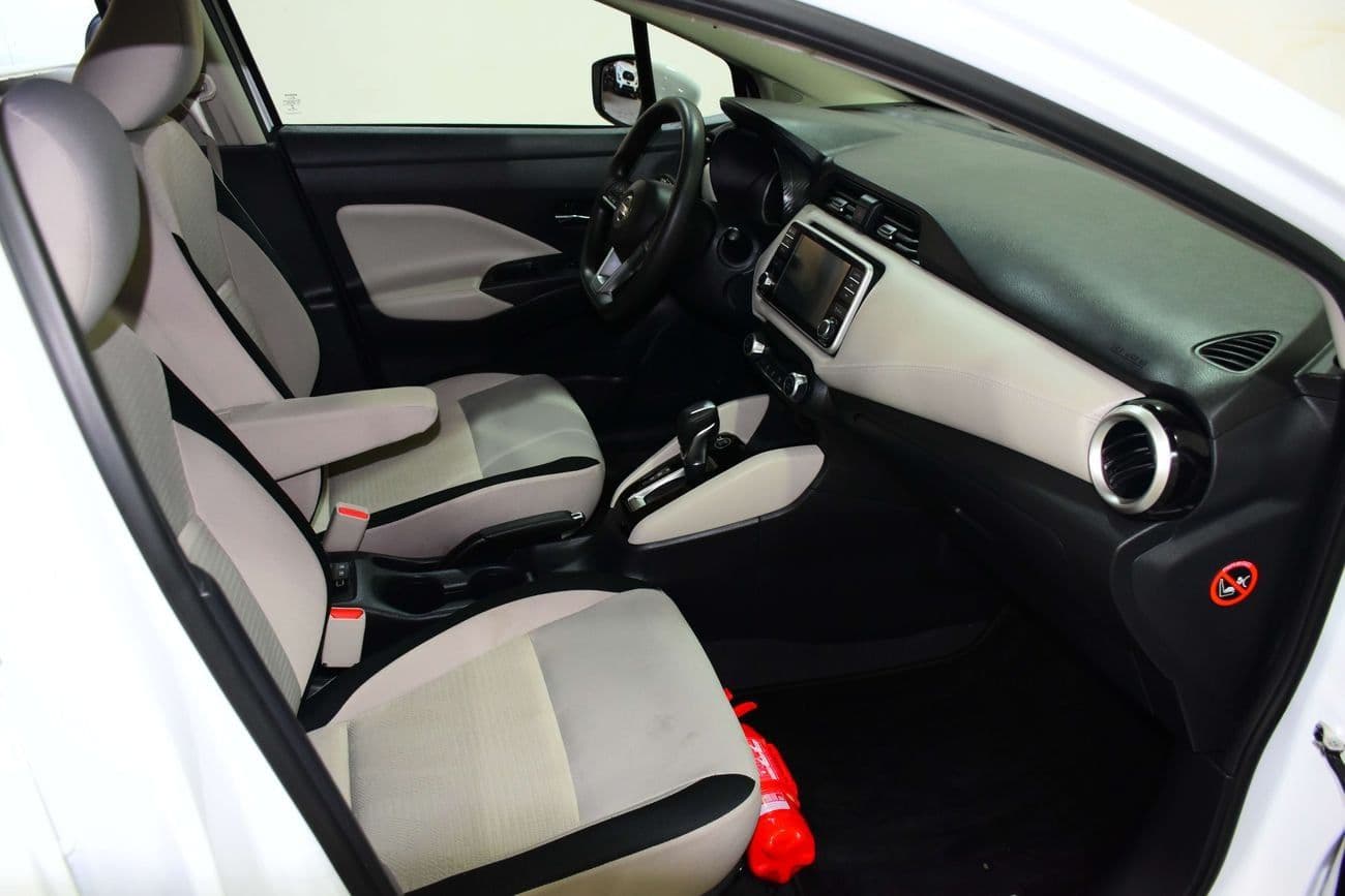 2022 Nissan Sunny SL thumbnail 6