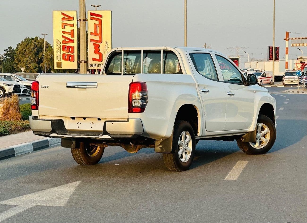 2020 Mitsubishi L200 GL thumbnail 6