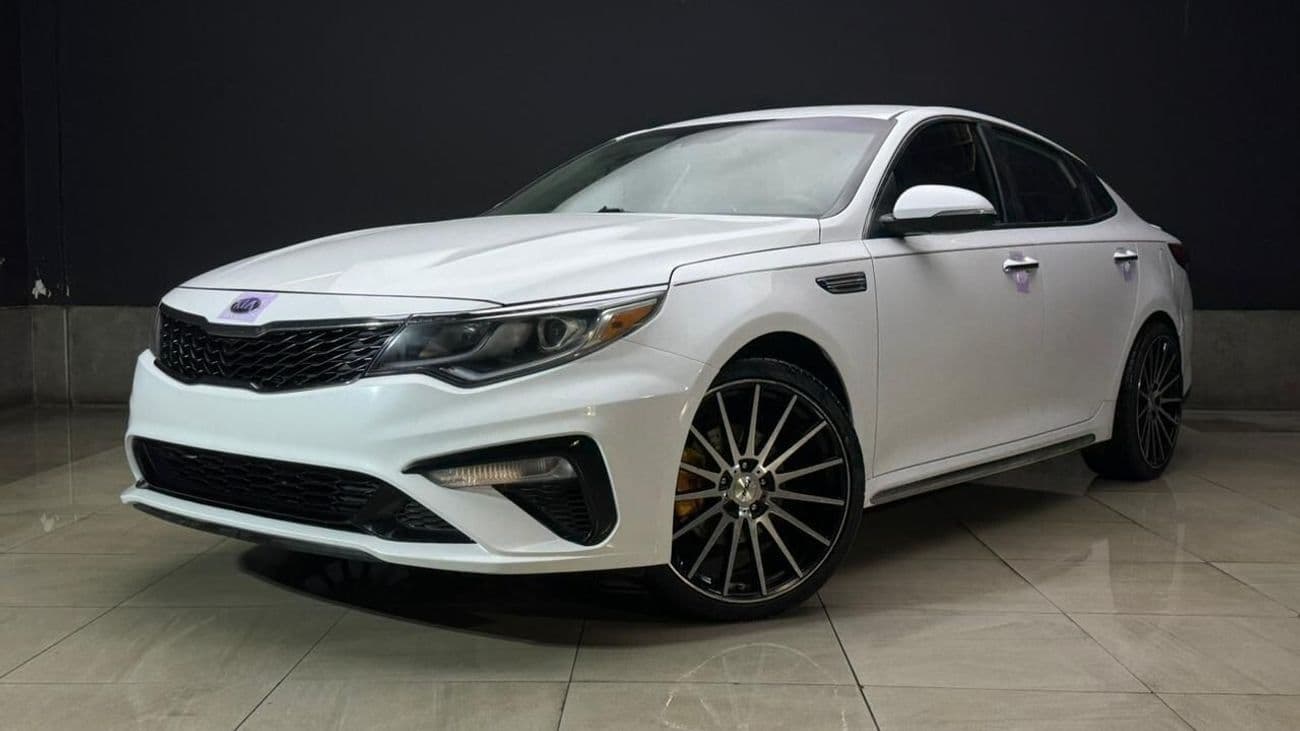 2019 Kia Optima LX thumbnail 3