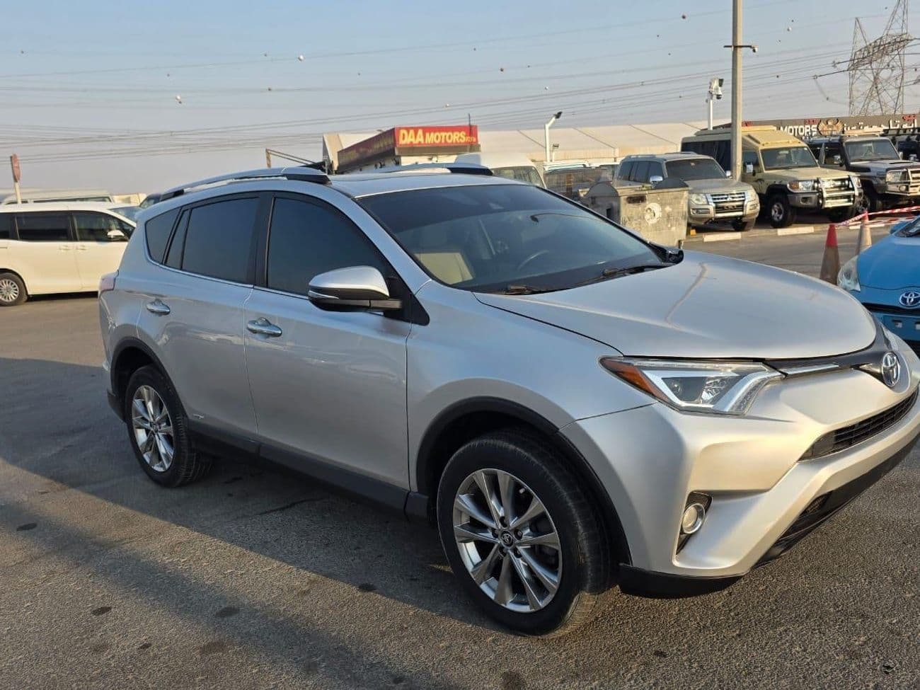 2016 Toyota RAV4 VXR thumbnail 4